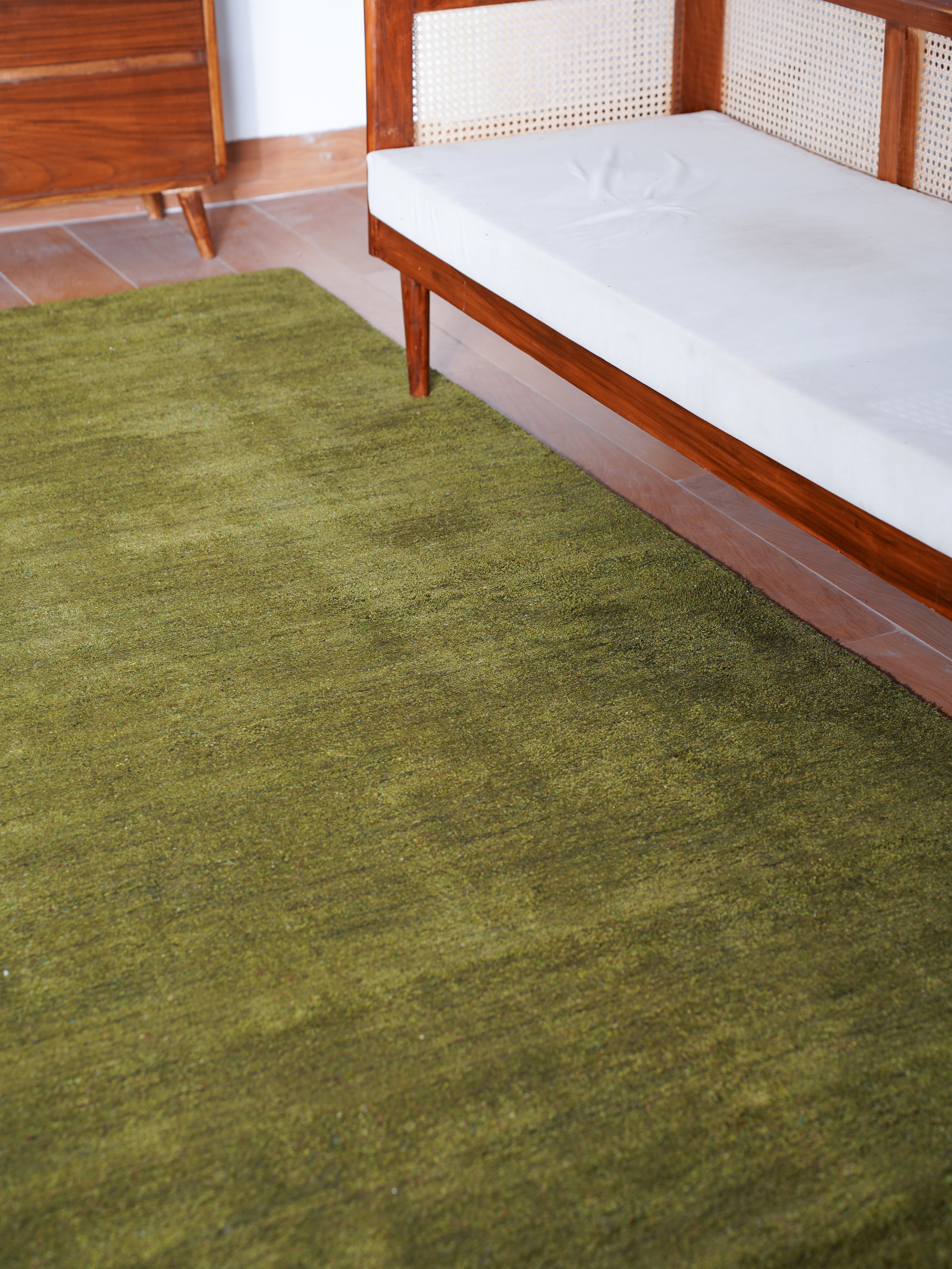 Solid Hand Knotted Silk & Wool Rug