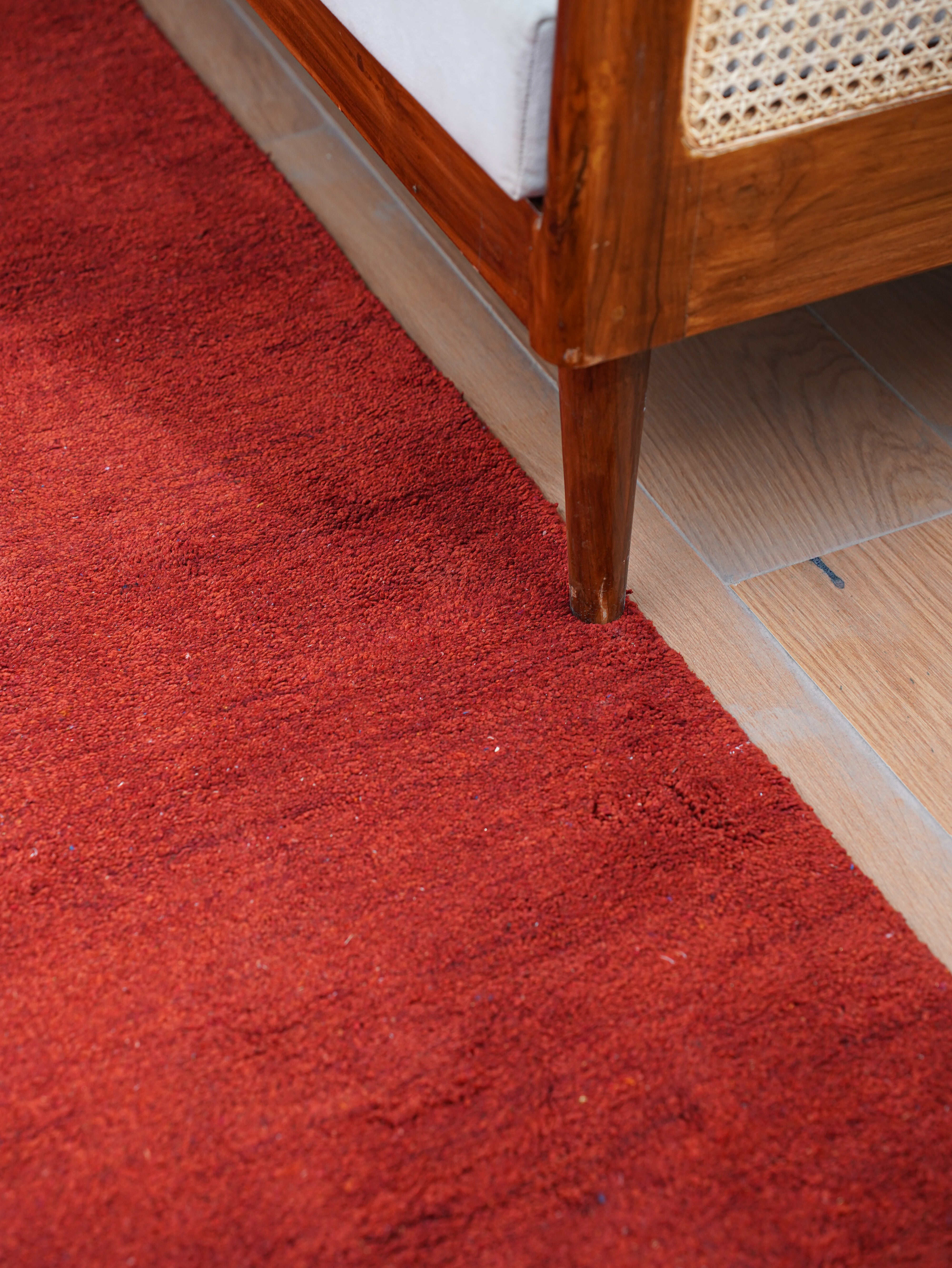 Solid Hand Knotted Silk & Wool Rug