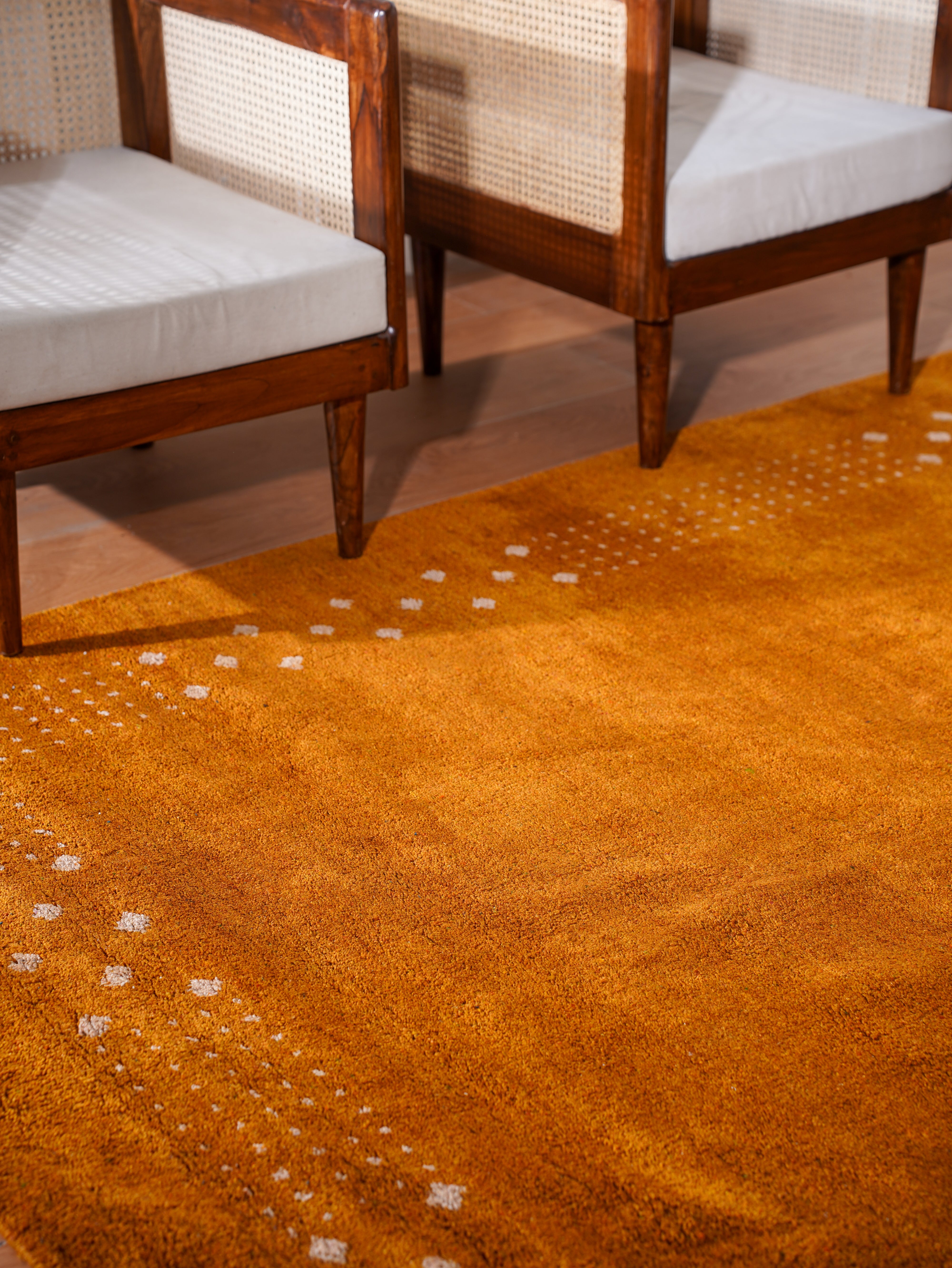Usher Hand Knotted Silk & Wool Rug