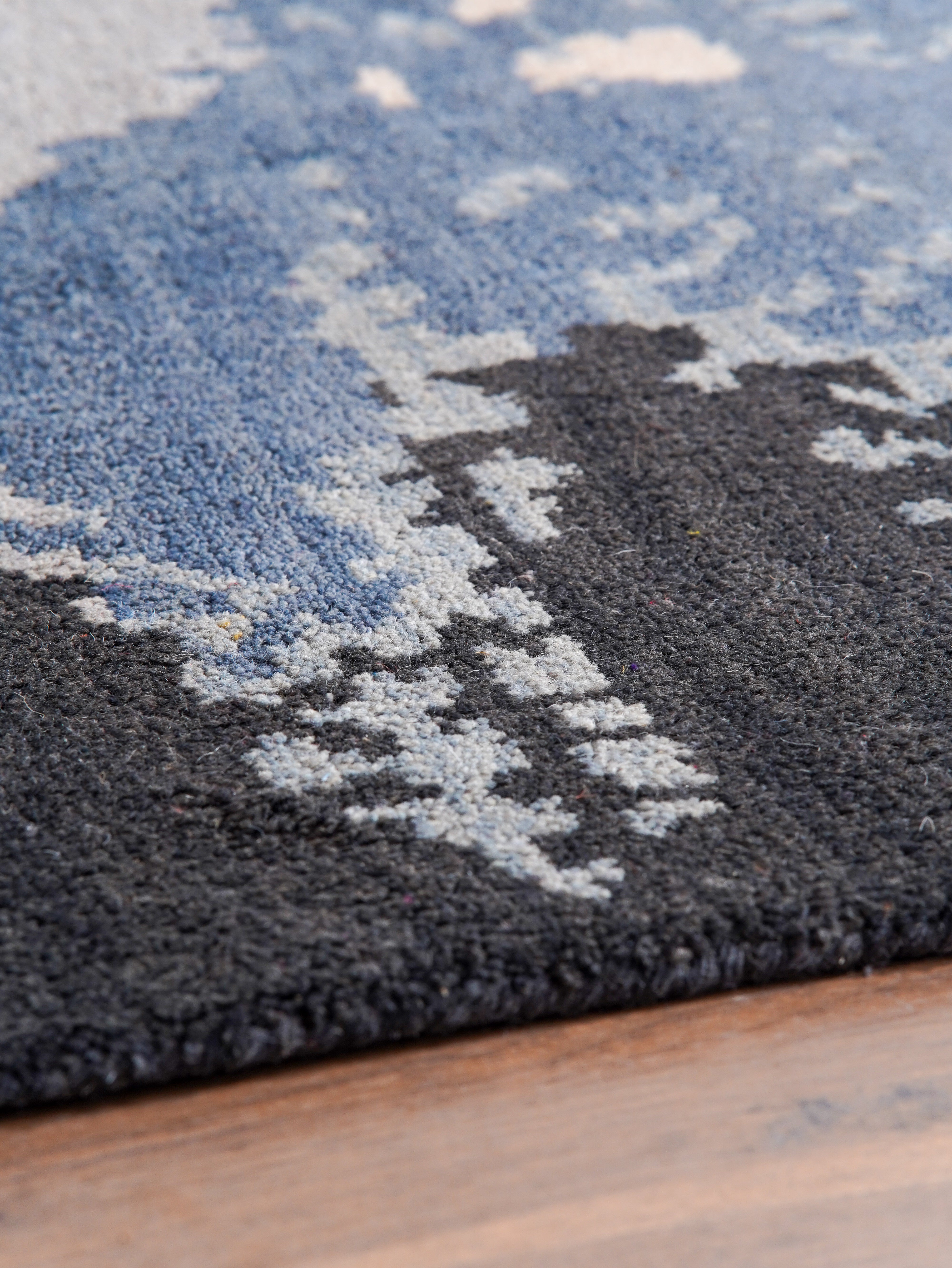 Mystique Hand Knotted Wool Rug