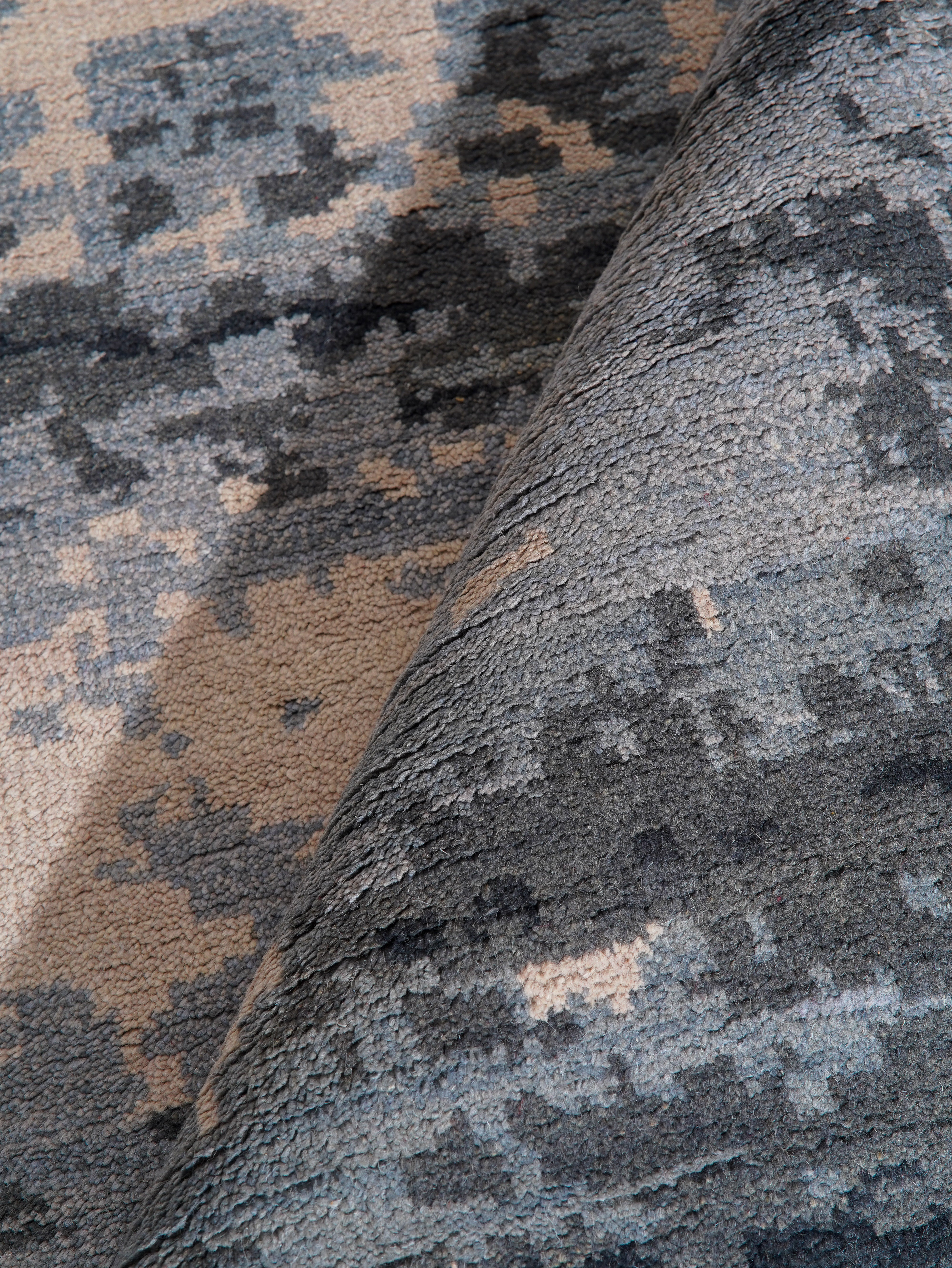 Drift Hand Knotted Wool Area Rug