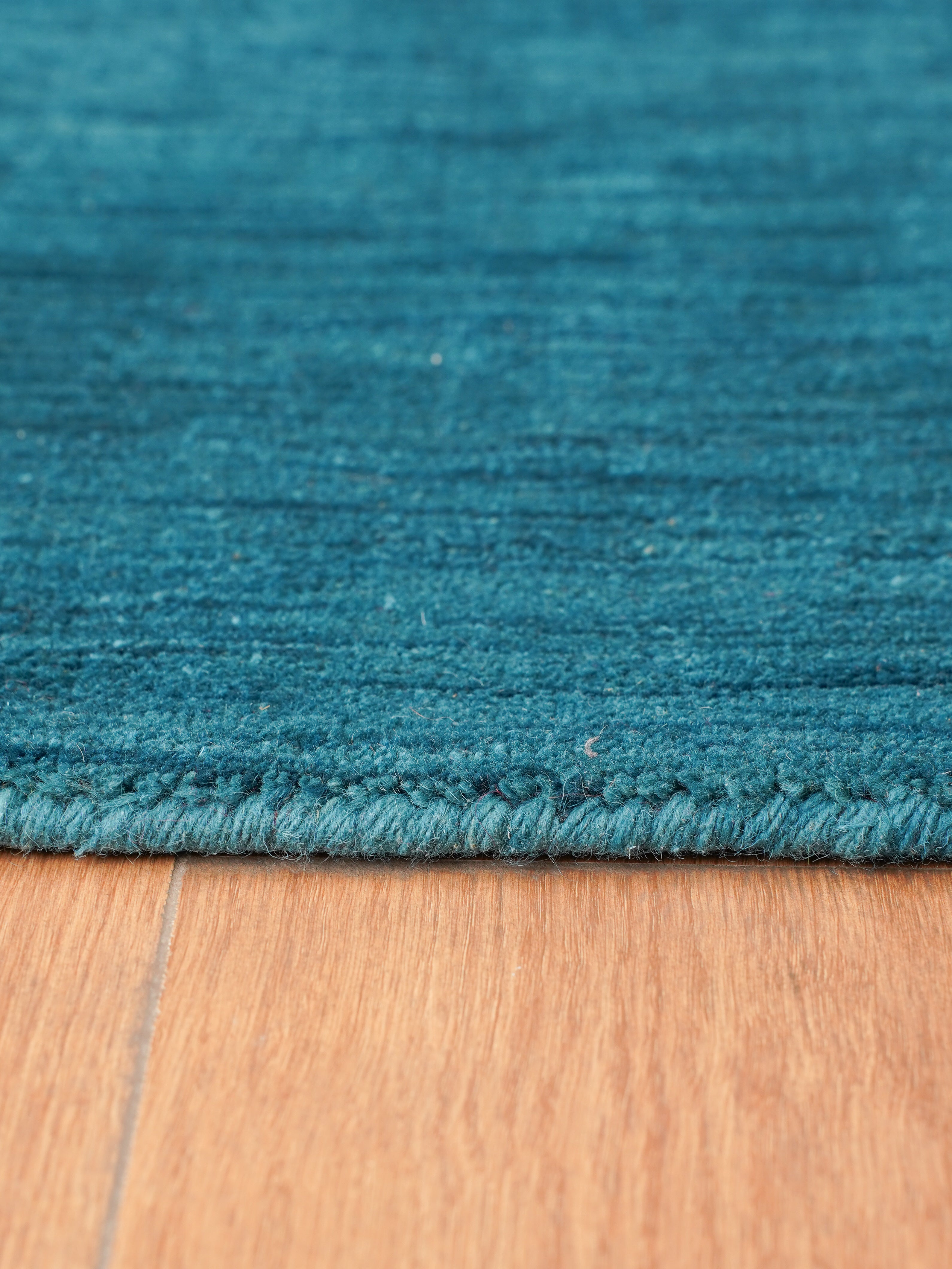 Luxury Hand-Knotted Solid Area Rug – Timeless Modern Design
