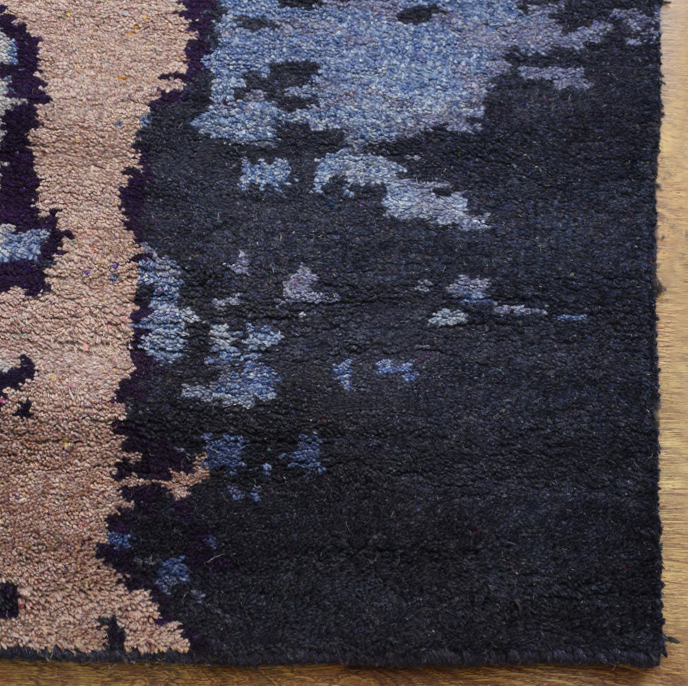 Soar Hand Knotted Silk Area Rug