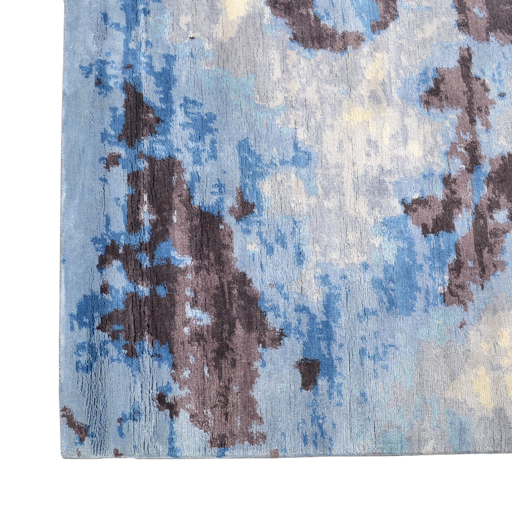 Soar Hand Knotted Silk Area Rug