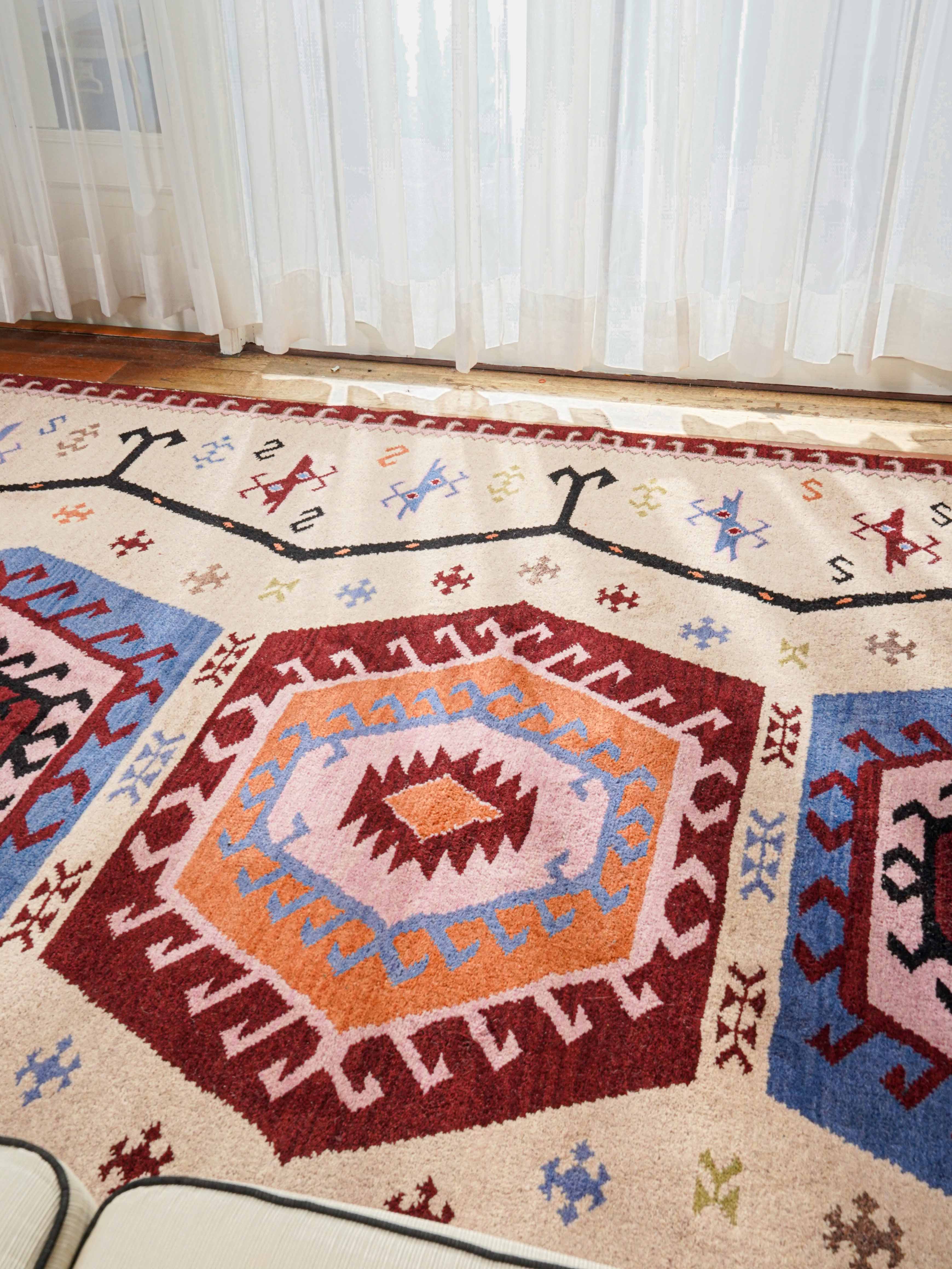 Aarohan Hand Knotted Oriental Rug