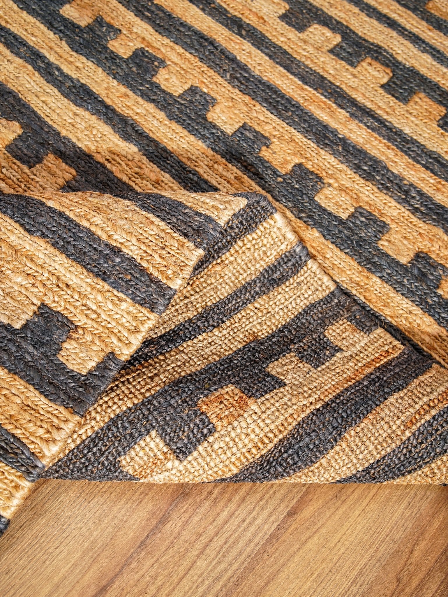 Earthline Hand Knotted Sumak Jute Area Rug - BBH HOMES LLC