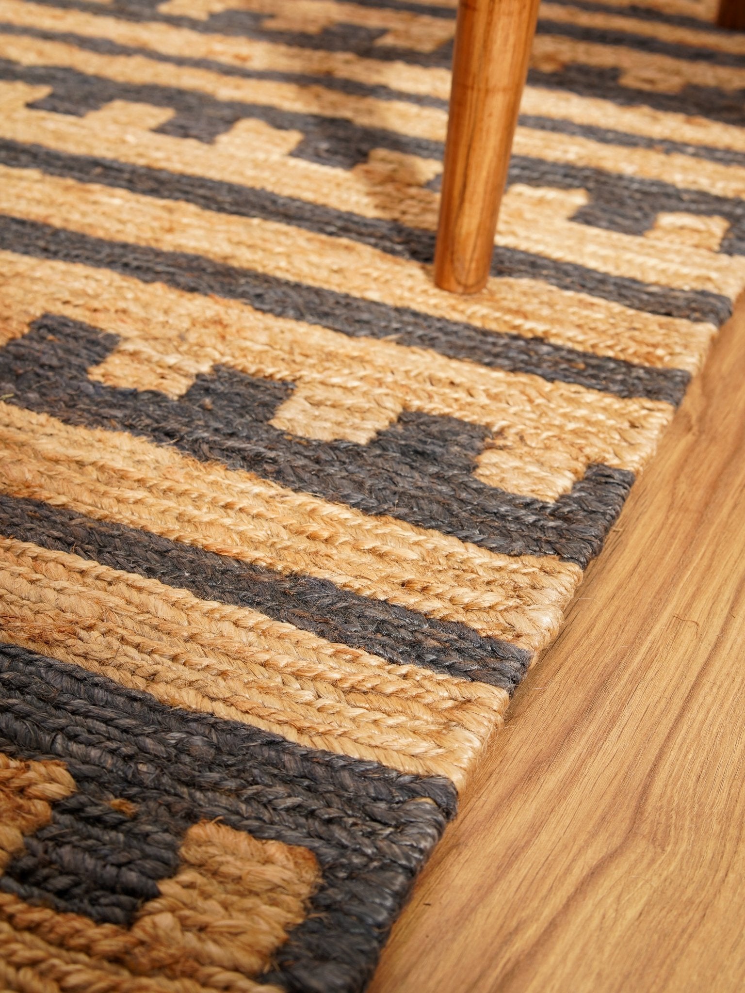 Earthline Hand Knotted Sumak Jute Area Rug - BBH HOMES LLC