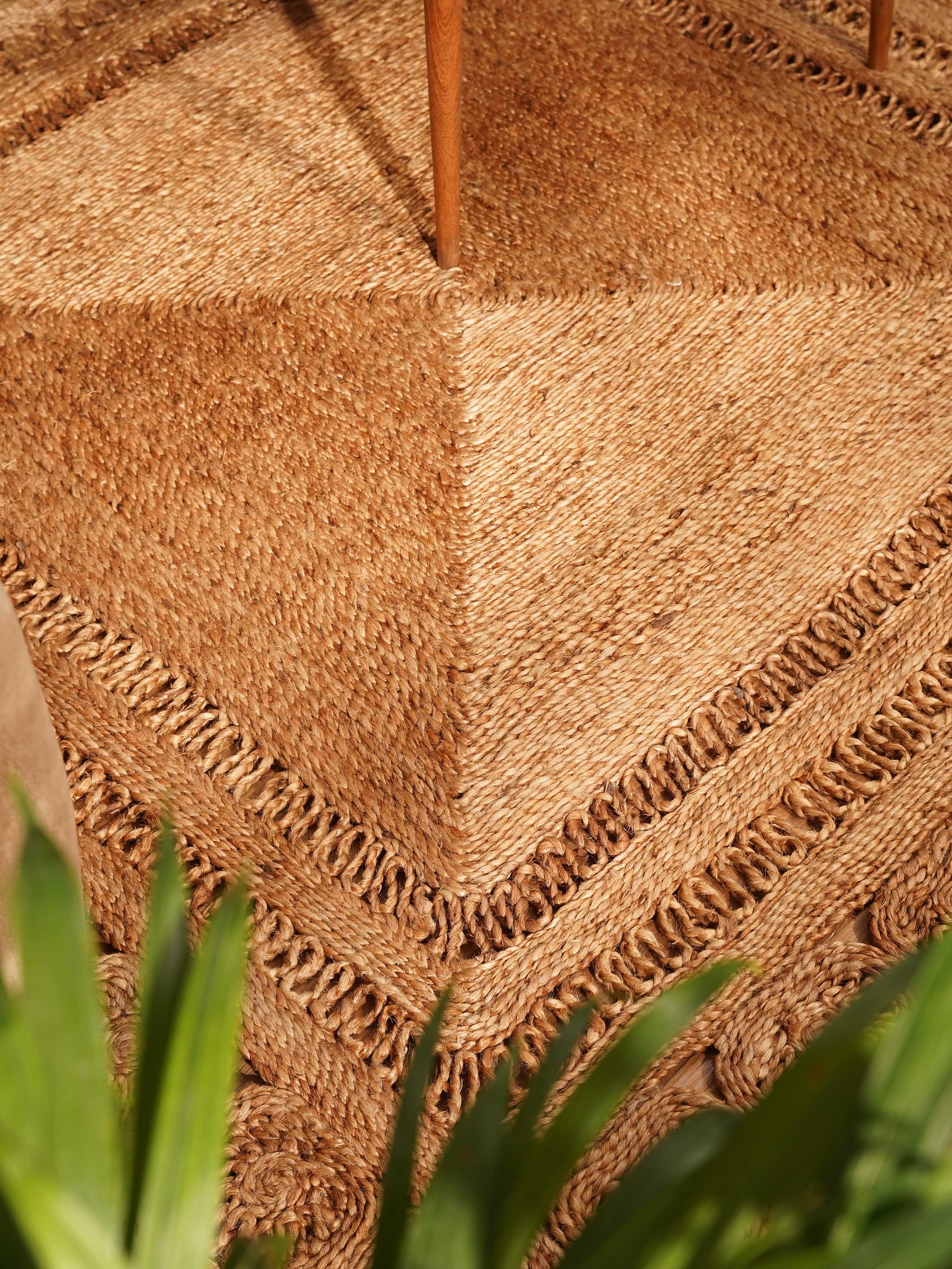 Natural Wheat Brown Handwoven Jute Rug – Flatweave Eco-Friendly Area Rug in Round, Rectangle & Square