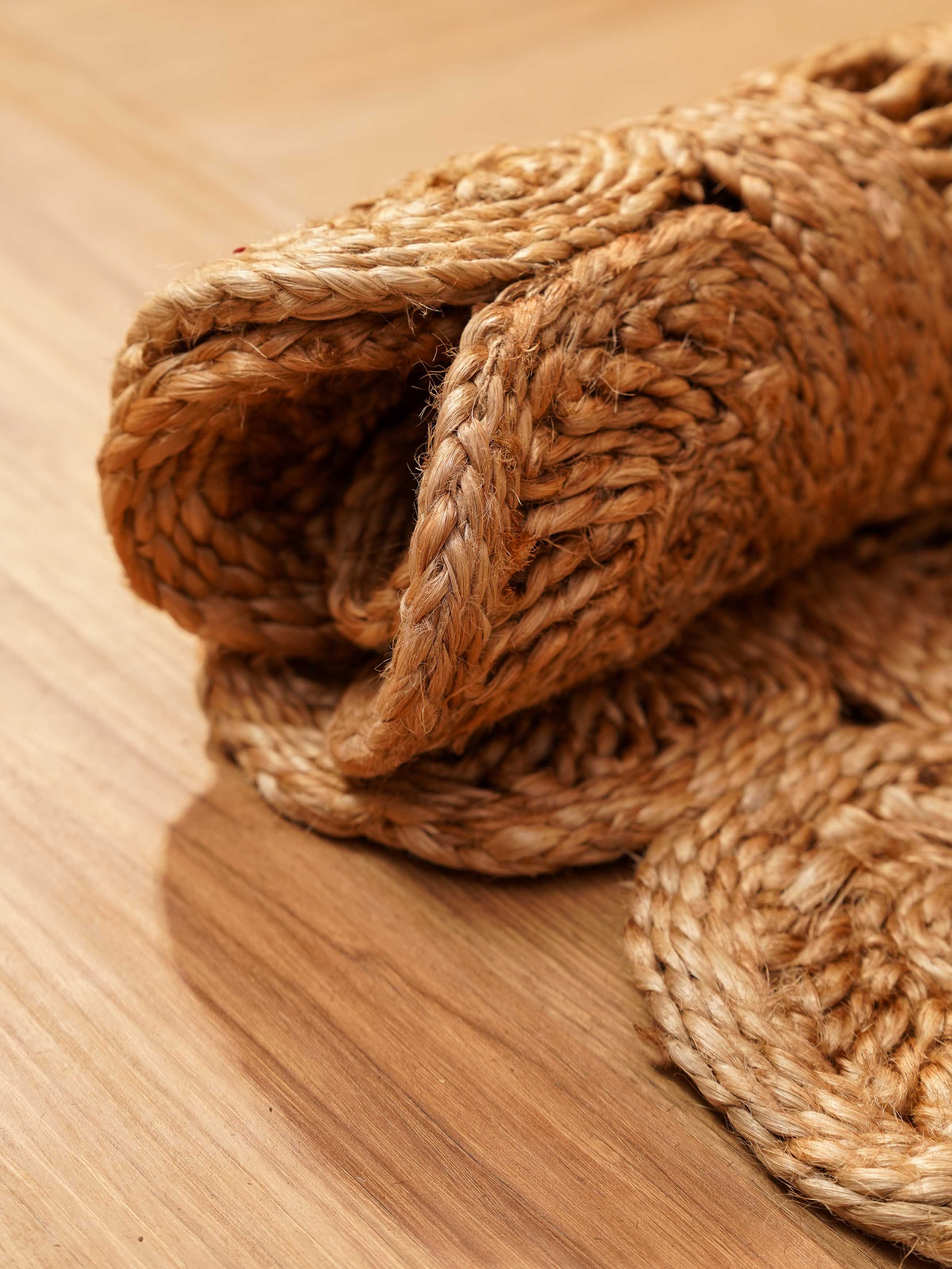 Natural Wheat Brown Handwoven Jute Rug – Flatweave Eco-Friendly Area Rug in Round, Rectangle & Square