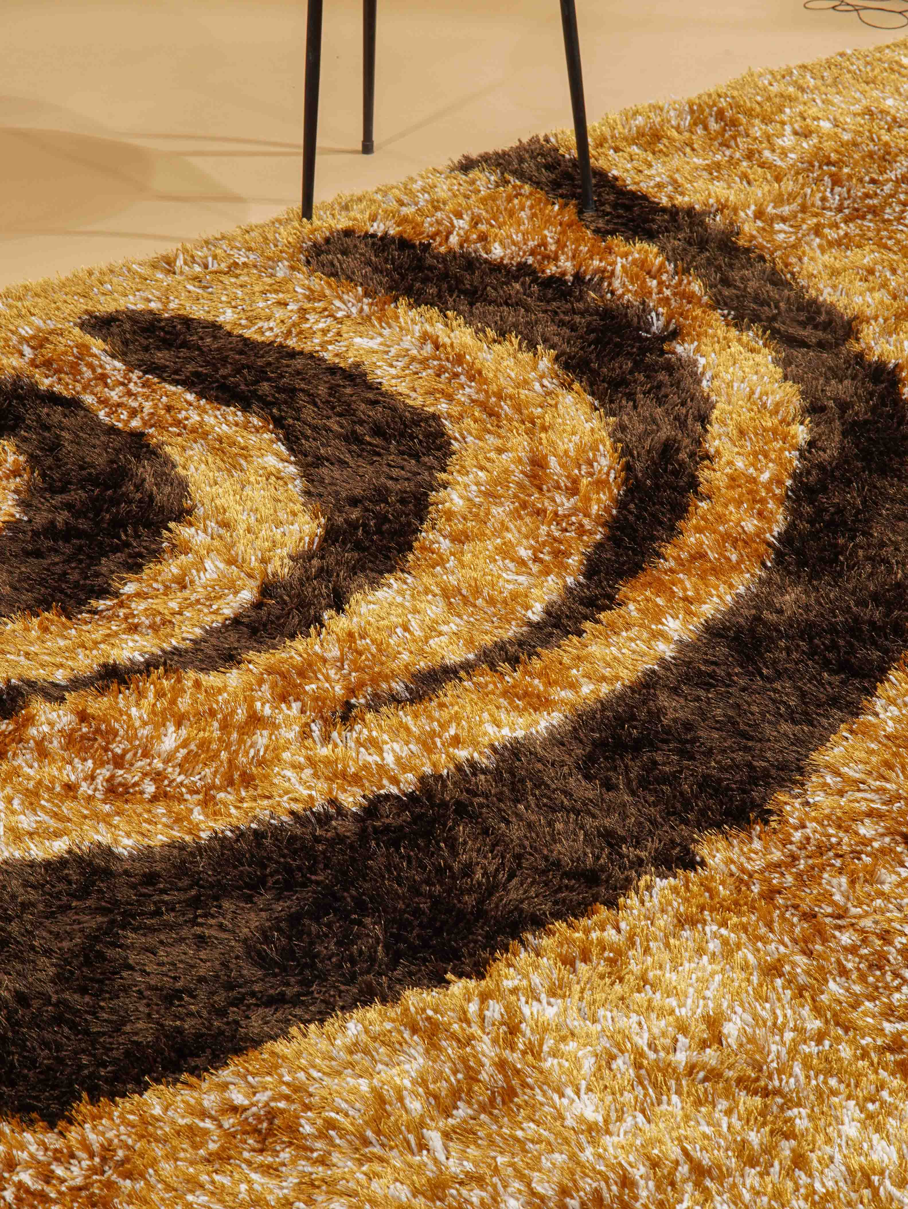 Spiral Hand Tufted Shag Rug