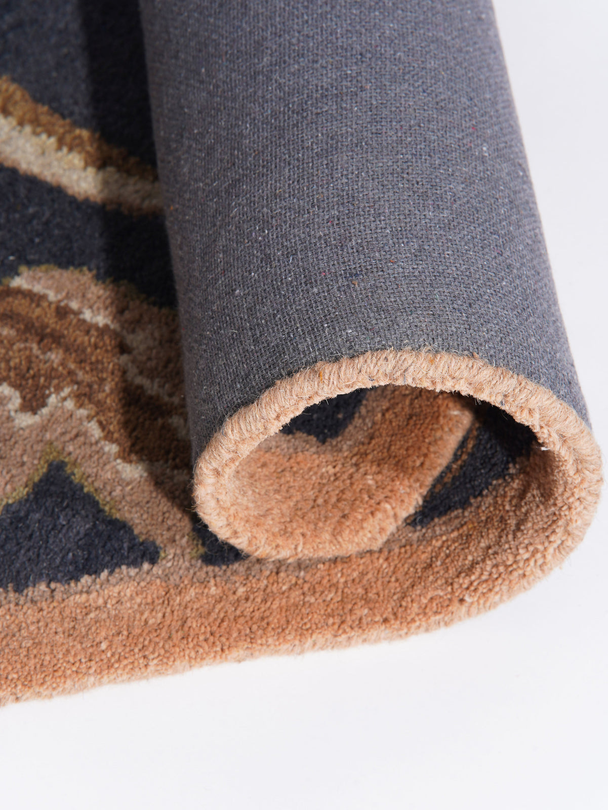 Aavira Hand Tufted Oriental Area Rug