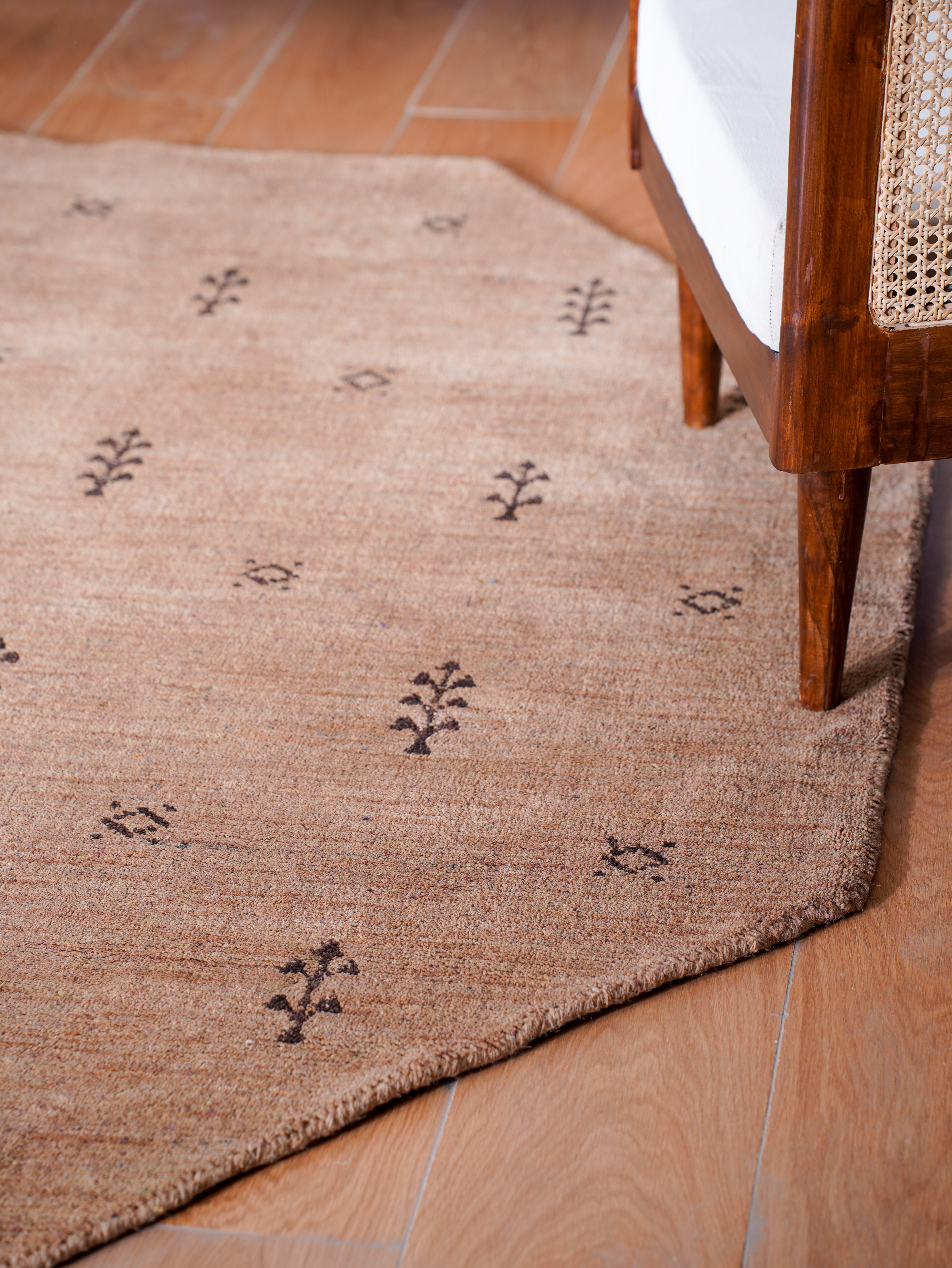 Elysian Hand Knotted Wool Rug