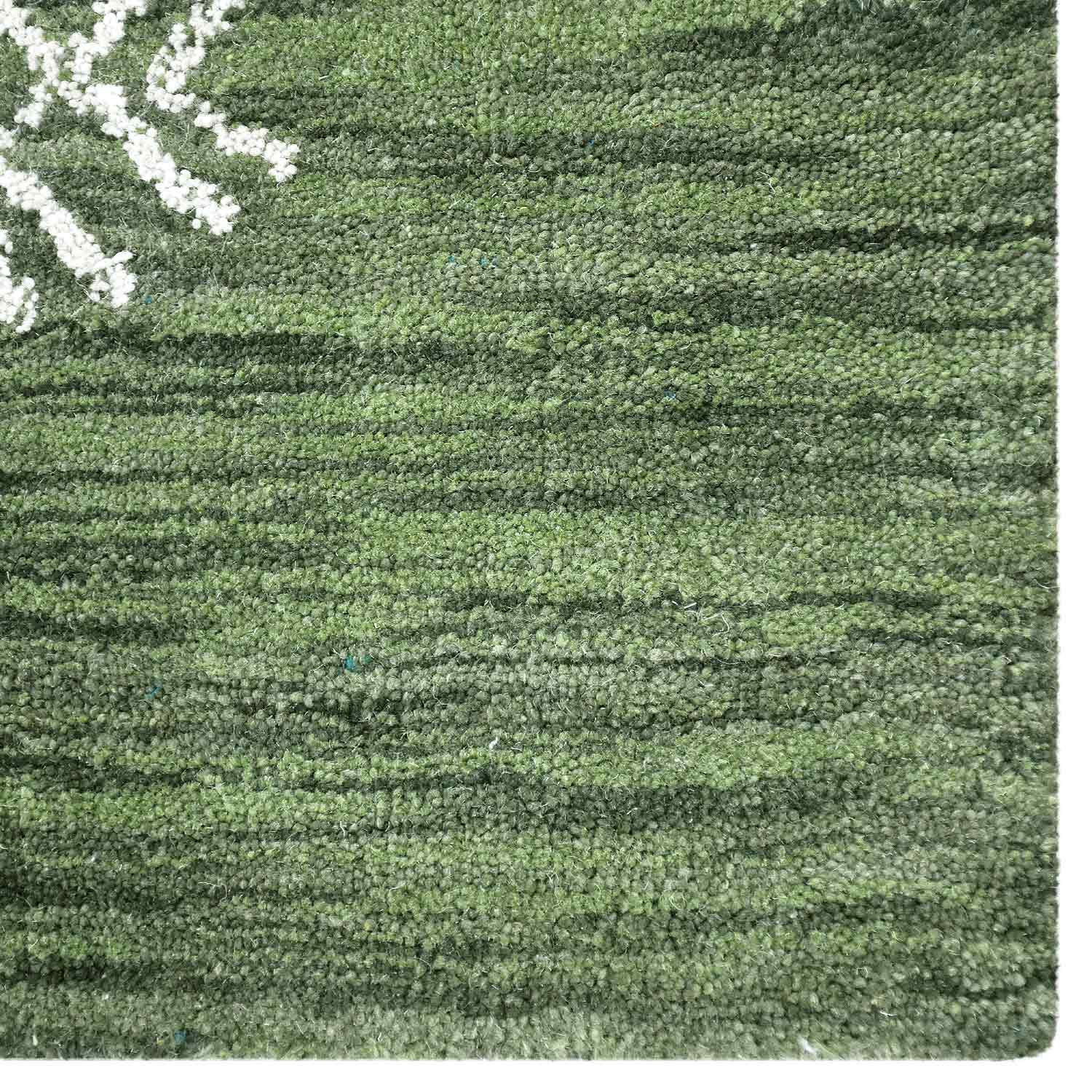 Eila Hand Knotted Wool Area Rug