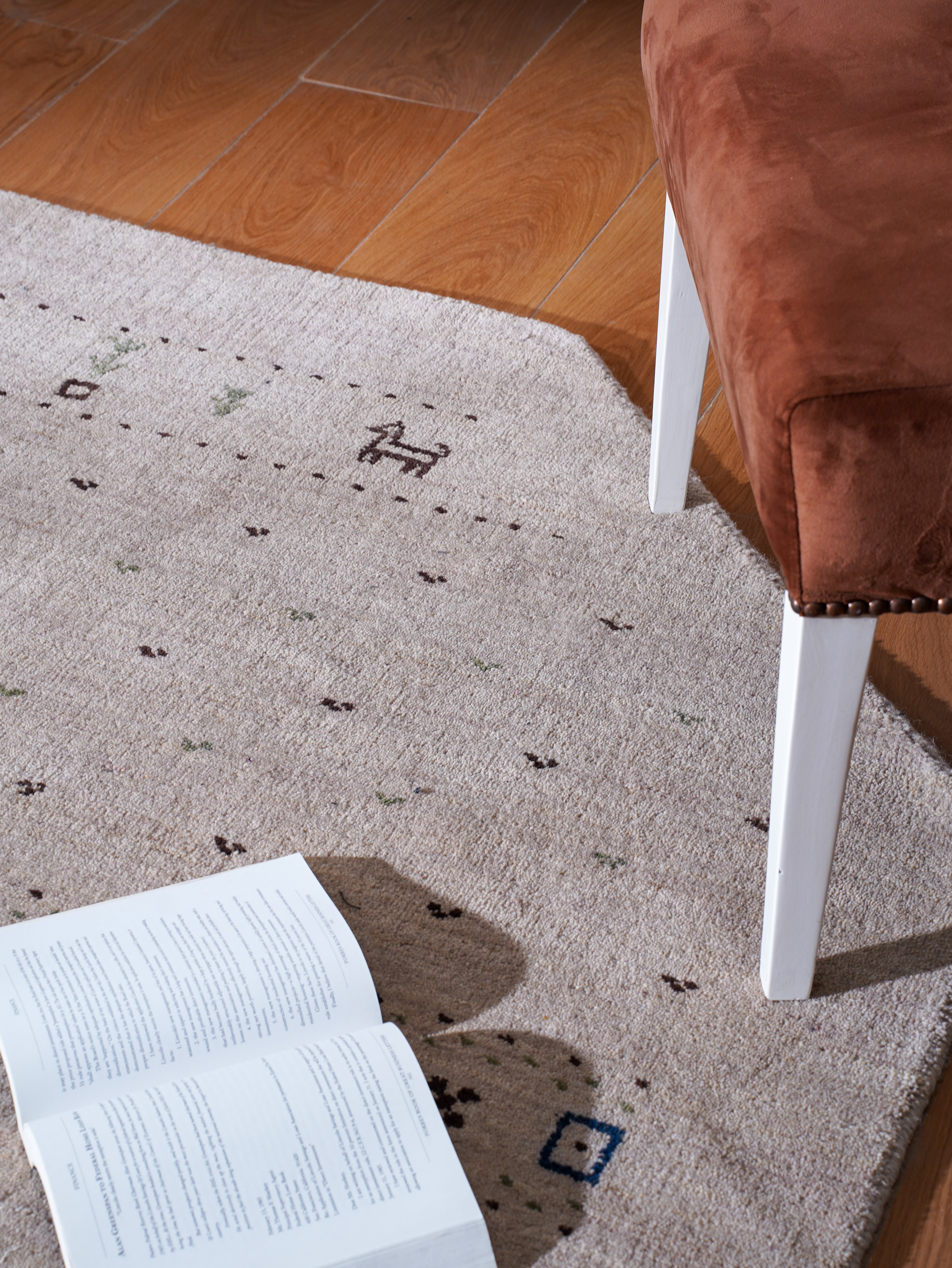 Kian Hand Knotted Wool Area Rug