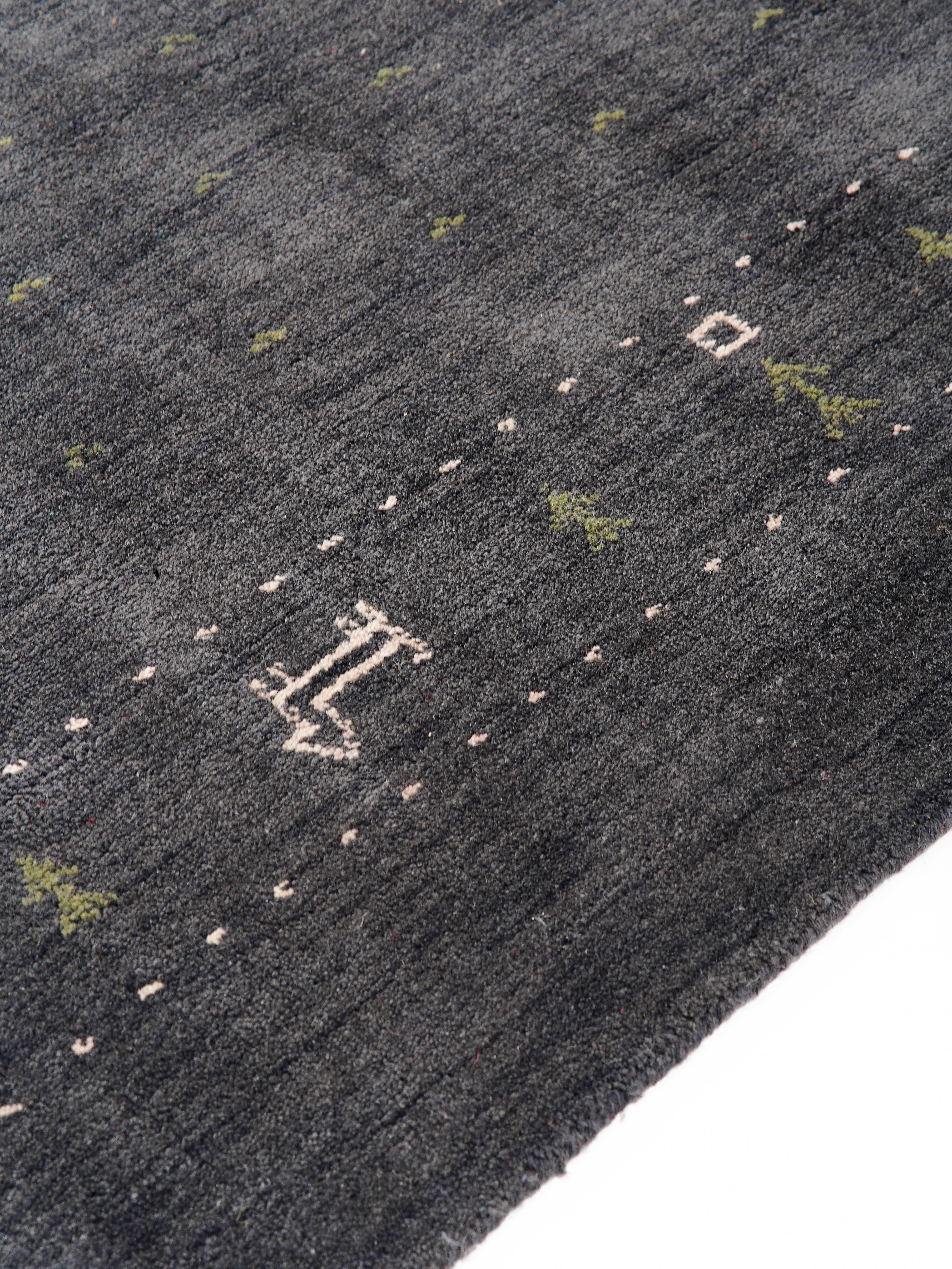 Kian Hand Knotted Wool Area Rug