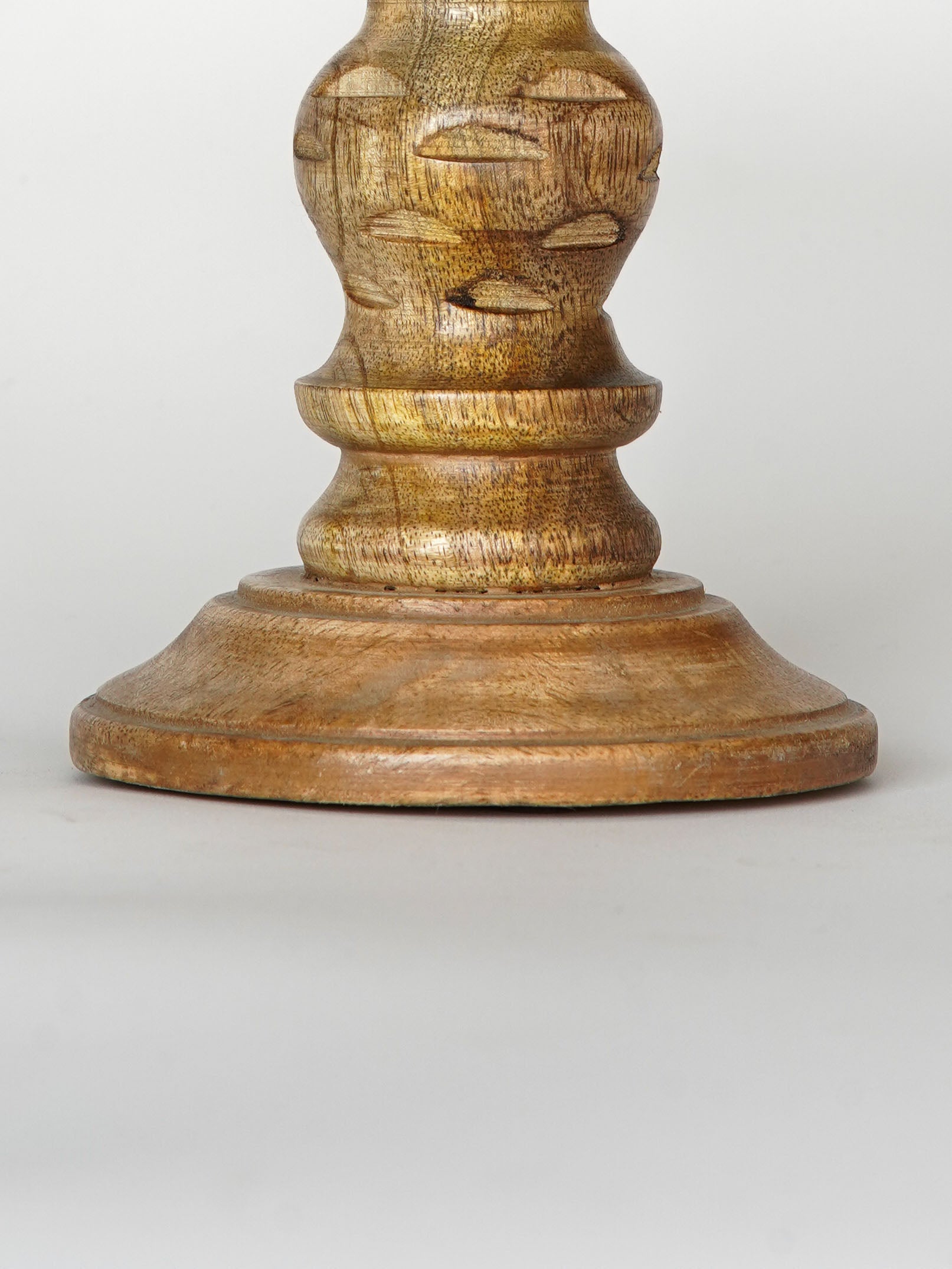 Leafscape Pillar Candle Holder - Medium Burnt