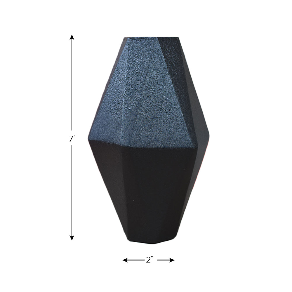 Eco-Friendly Handmade Aluminium Geometric Black Vase For Indoor & Outdoor Use