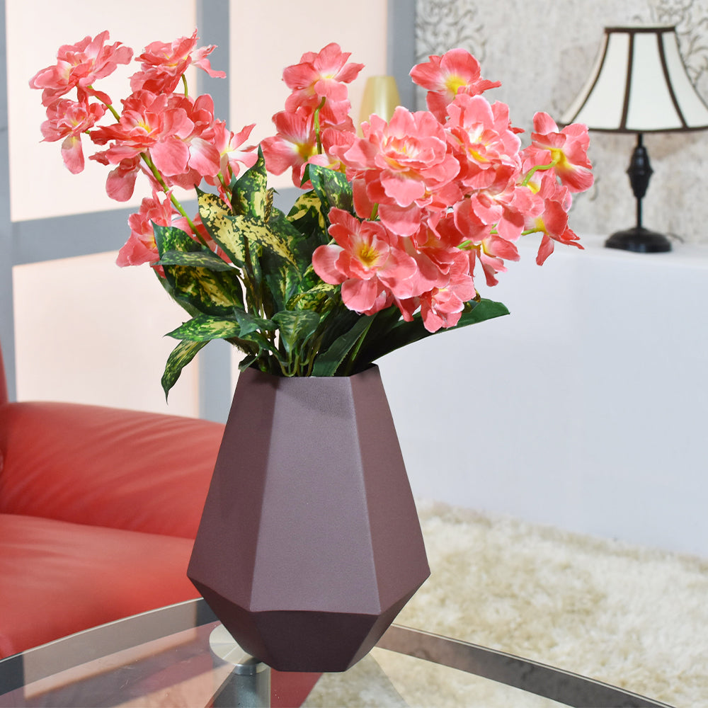 Eco-Friendly Handmade Iron Geometric Rust Vase For Indoor & Outdoor Use
