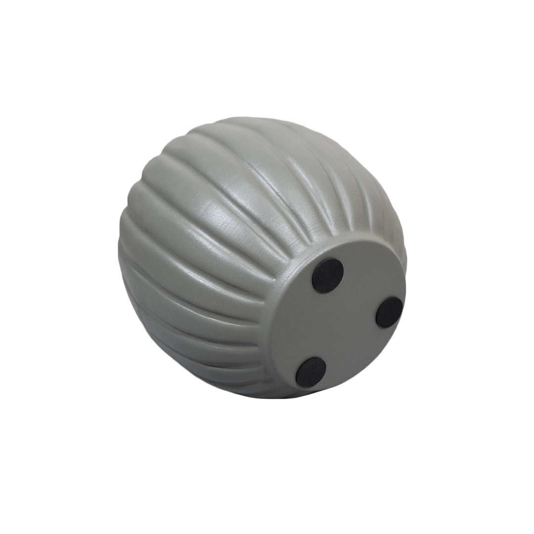 Eco-Friendly Handmade Iron Geometric Dull Green Bouquet Vase For Indoor & Outdoor Use