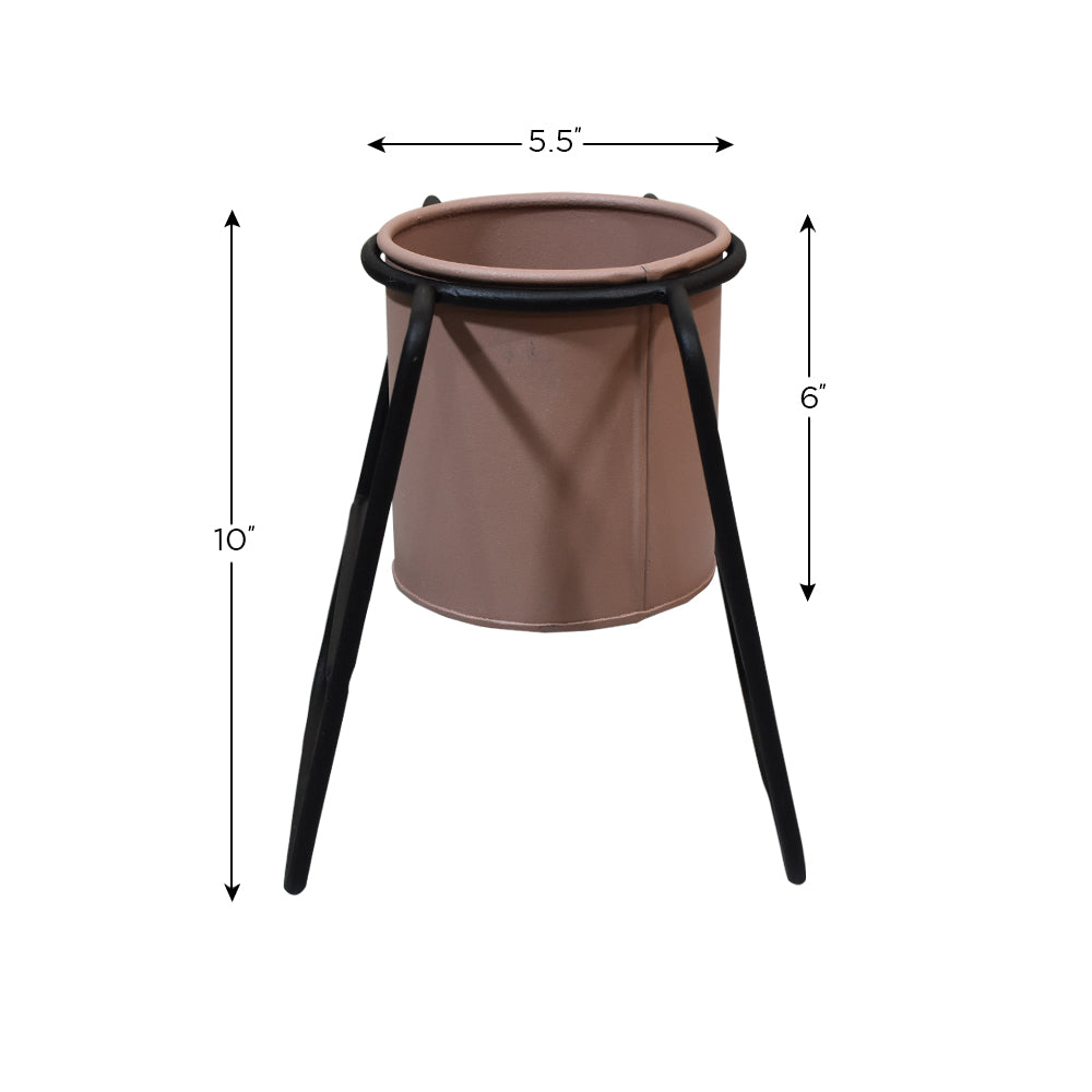 Svelte Iron Planters Pot