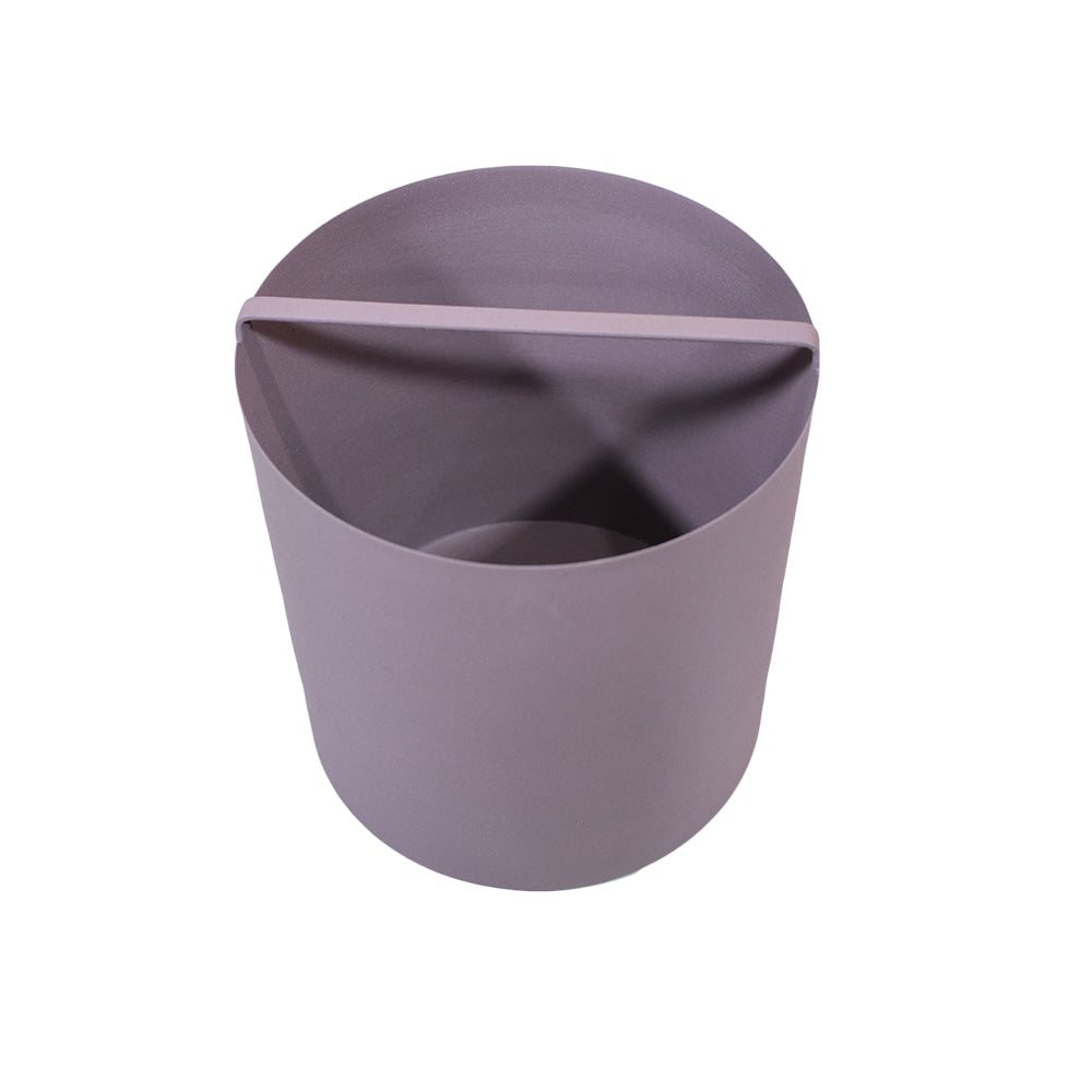 Eco-Friendly Handmade Iron Geometric Black Pail Vase For Indoor & Outdoor Use
