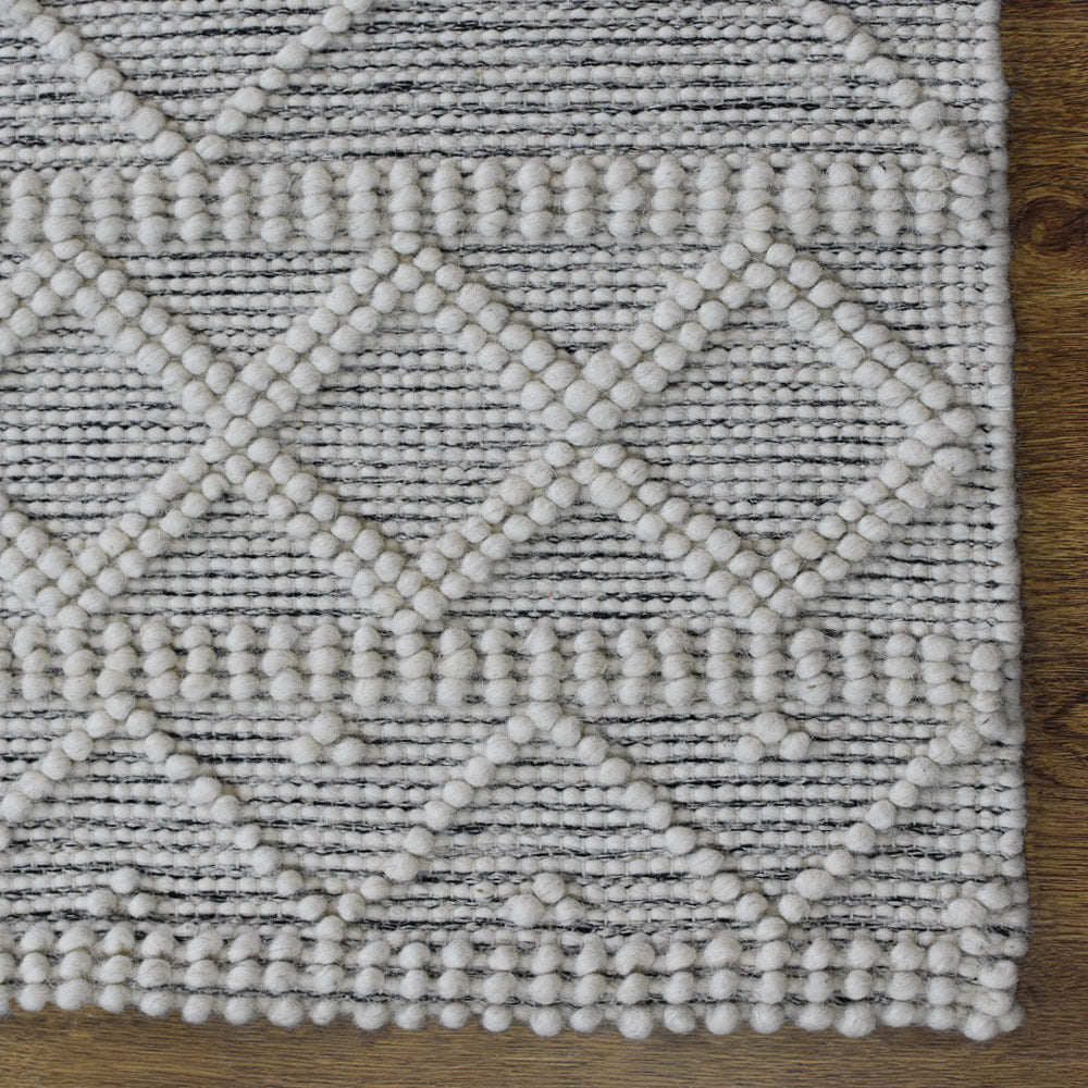 Atmos Hand Woven Flat Weave Ivory Black Rug