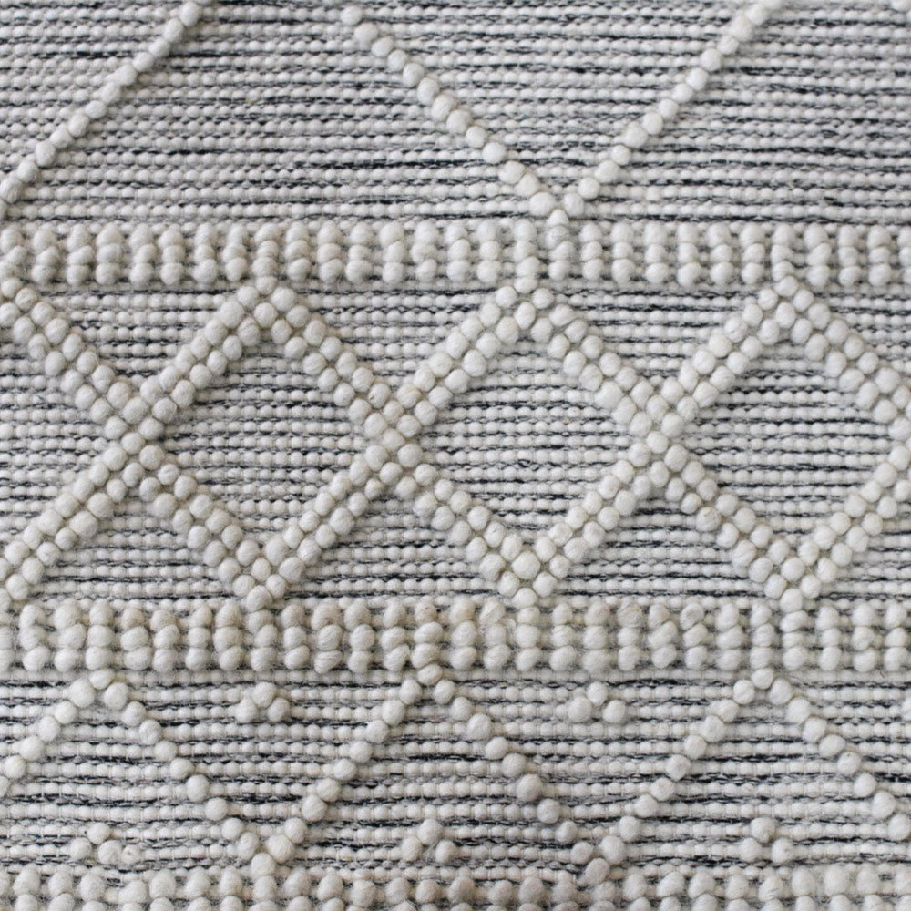Atmos Hand Woven Flat Weave Ivory Black Rug