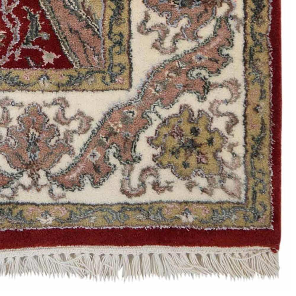 Padma Hand Knotted Isfahan Oriental Rug