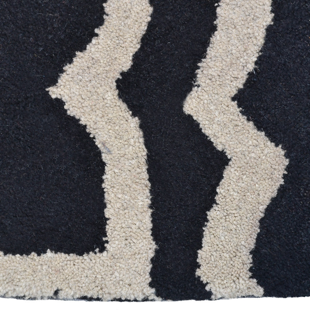 Midnight Trellis Hand Tufted Wool Rug