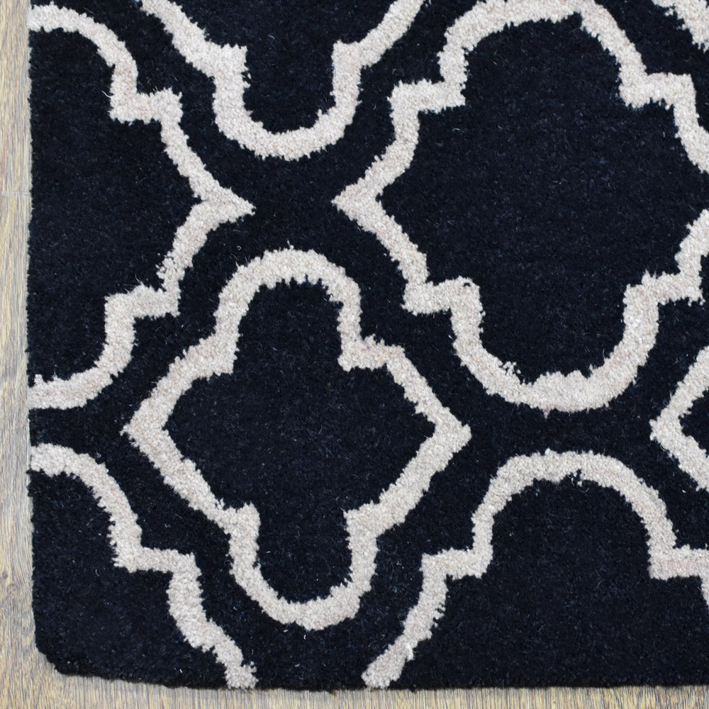 Midnight Trellis Hand Tufted Wool Rug