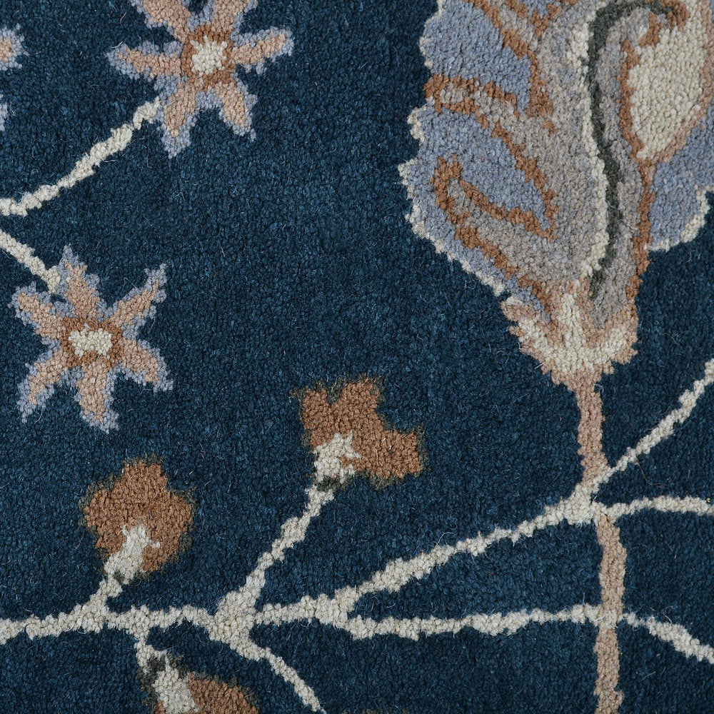 Jivin Hand Tufted Floral Wool Rug
