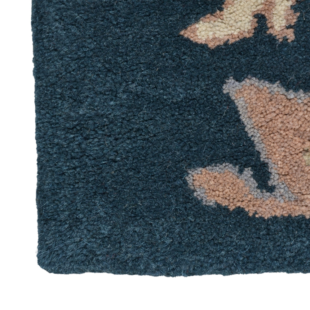 Jivin Hand Tufted Floral Wool Rug