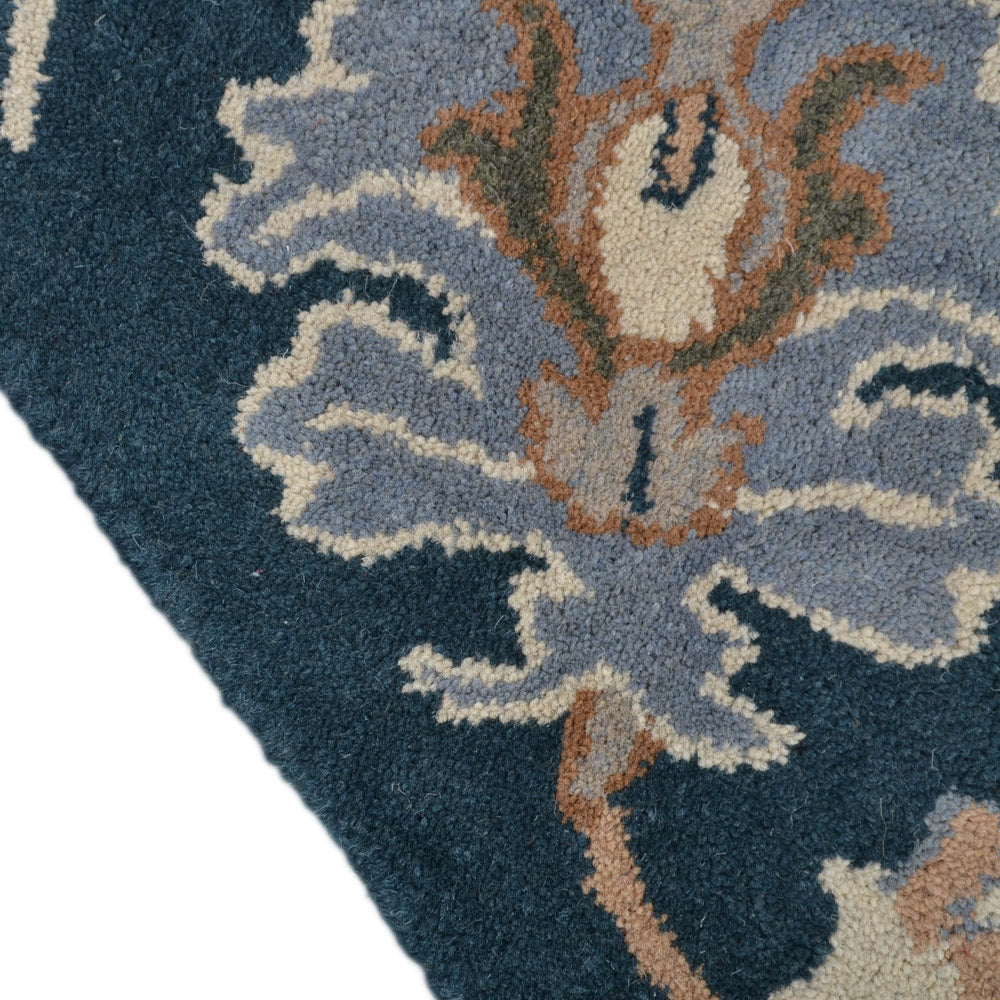 Jivin Hand Tufted Floral Wool Rug