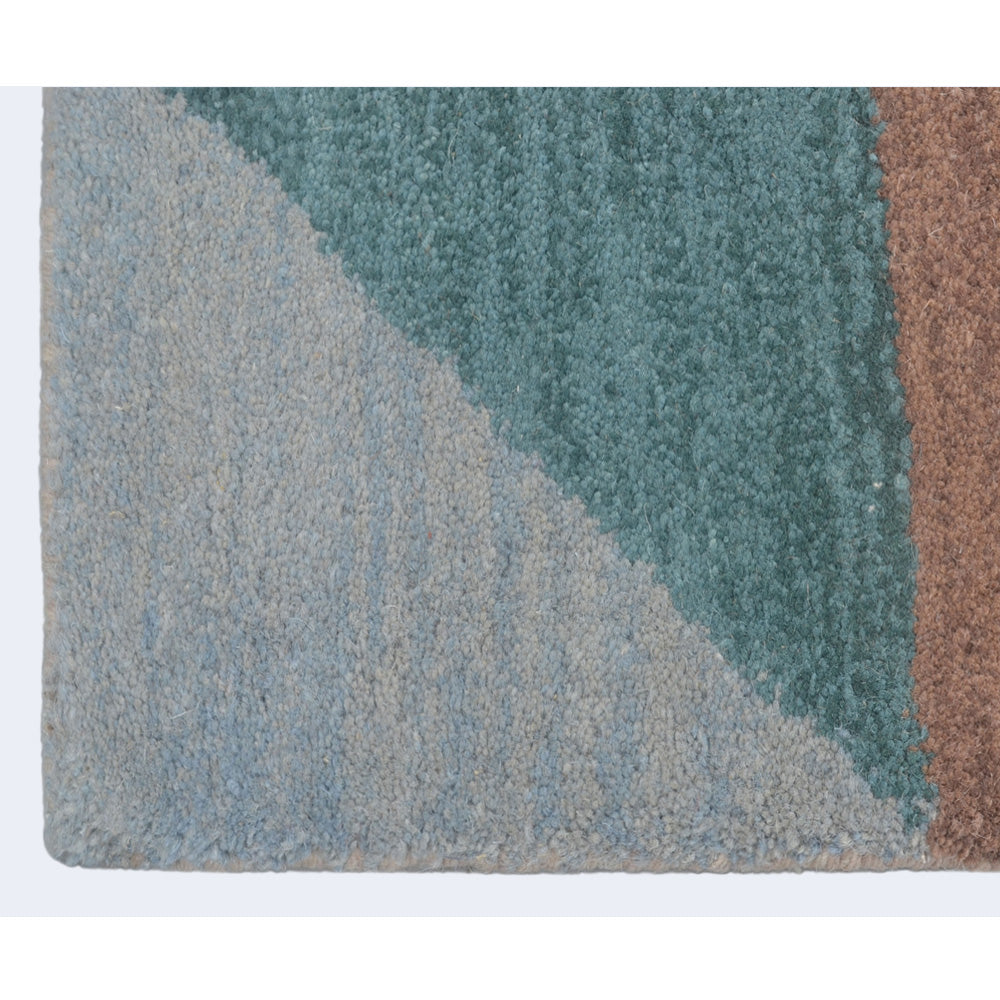 GeoM Hand Tufted Rug