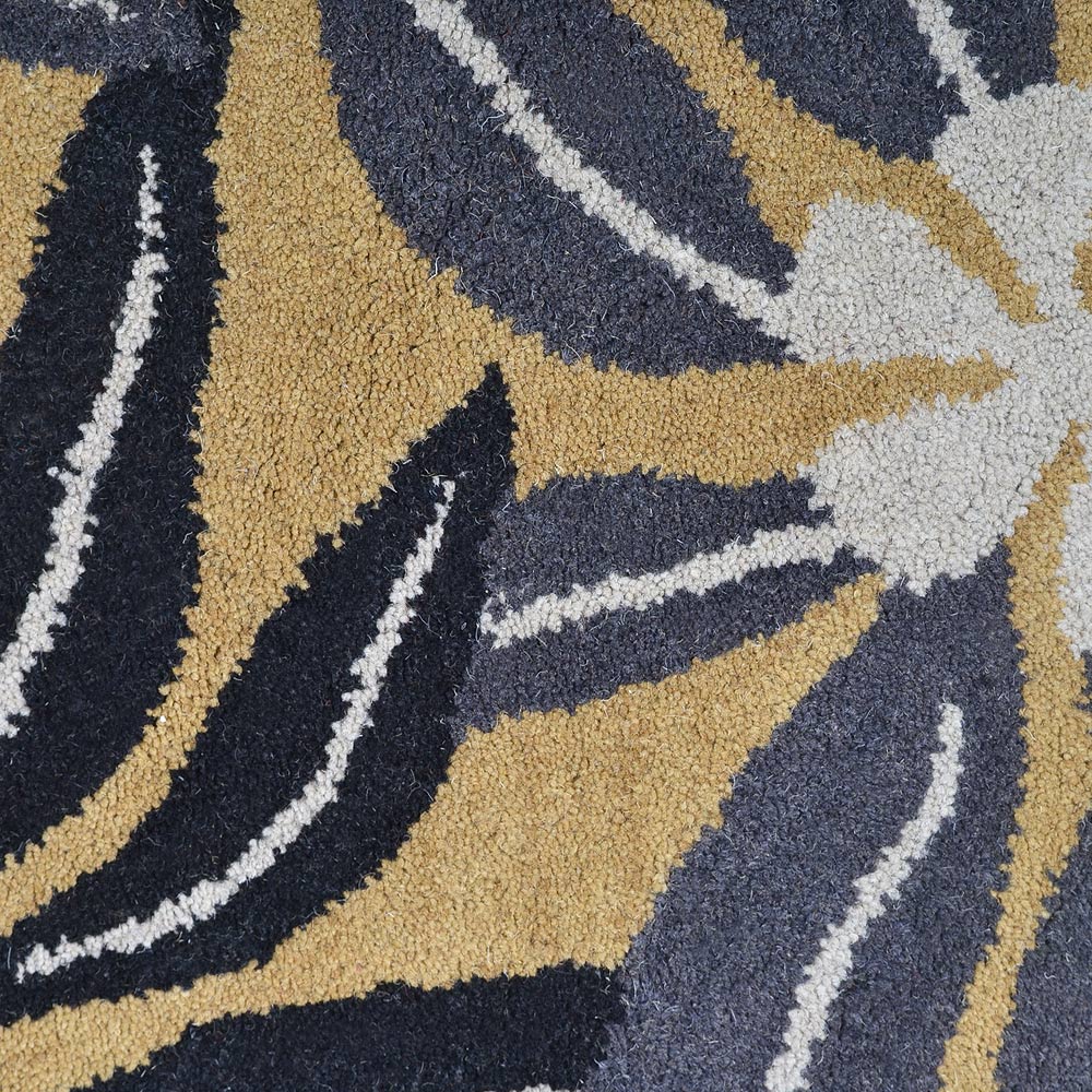 Hridaan Hand Tufted Wool Rug