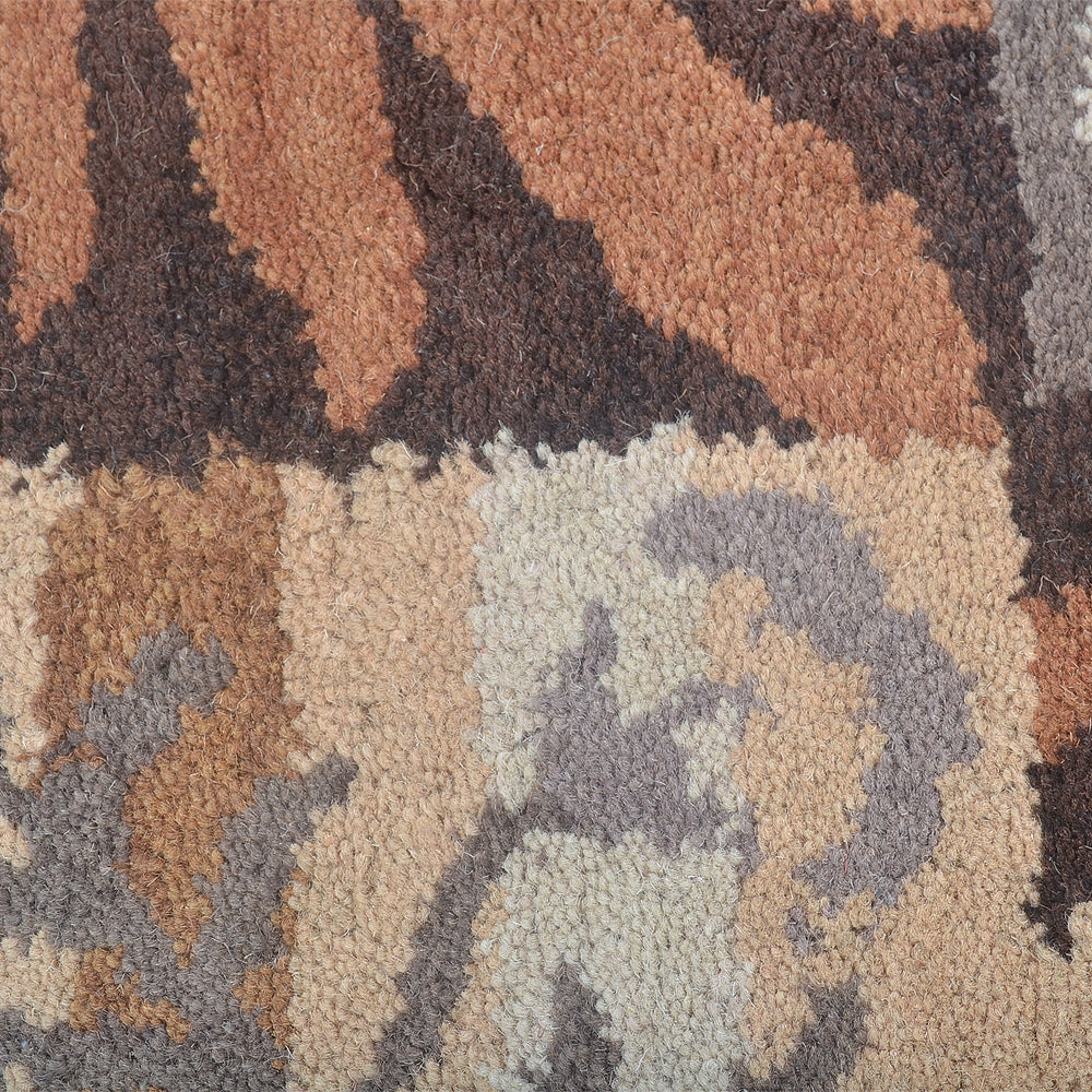 Wyrah Hand Tufted Wool Area Rug