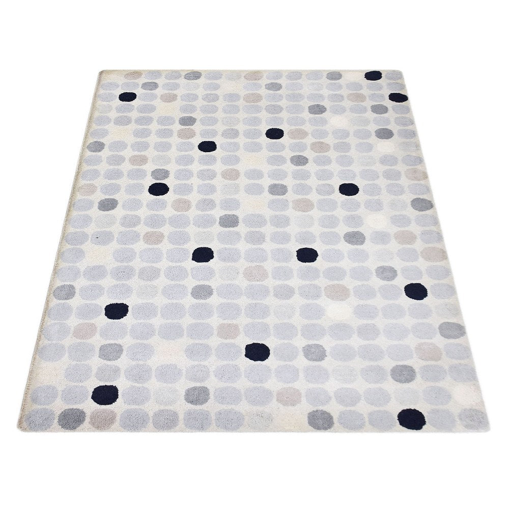 Dotted Hand Tufted Wool Rug