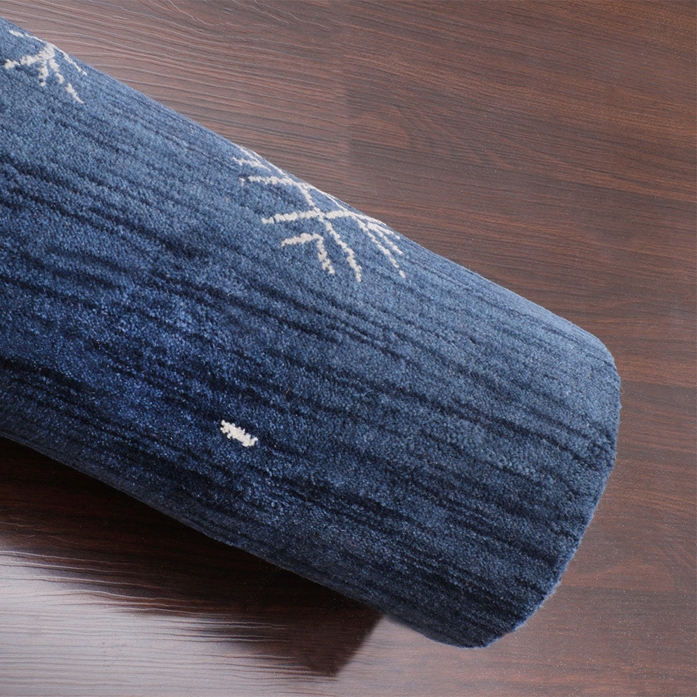 Eila Hand Knotted Wool Area Rug