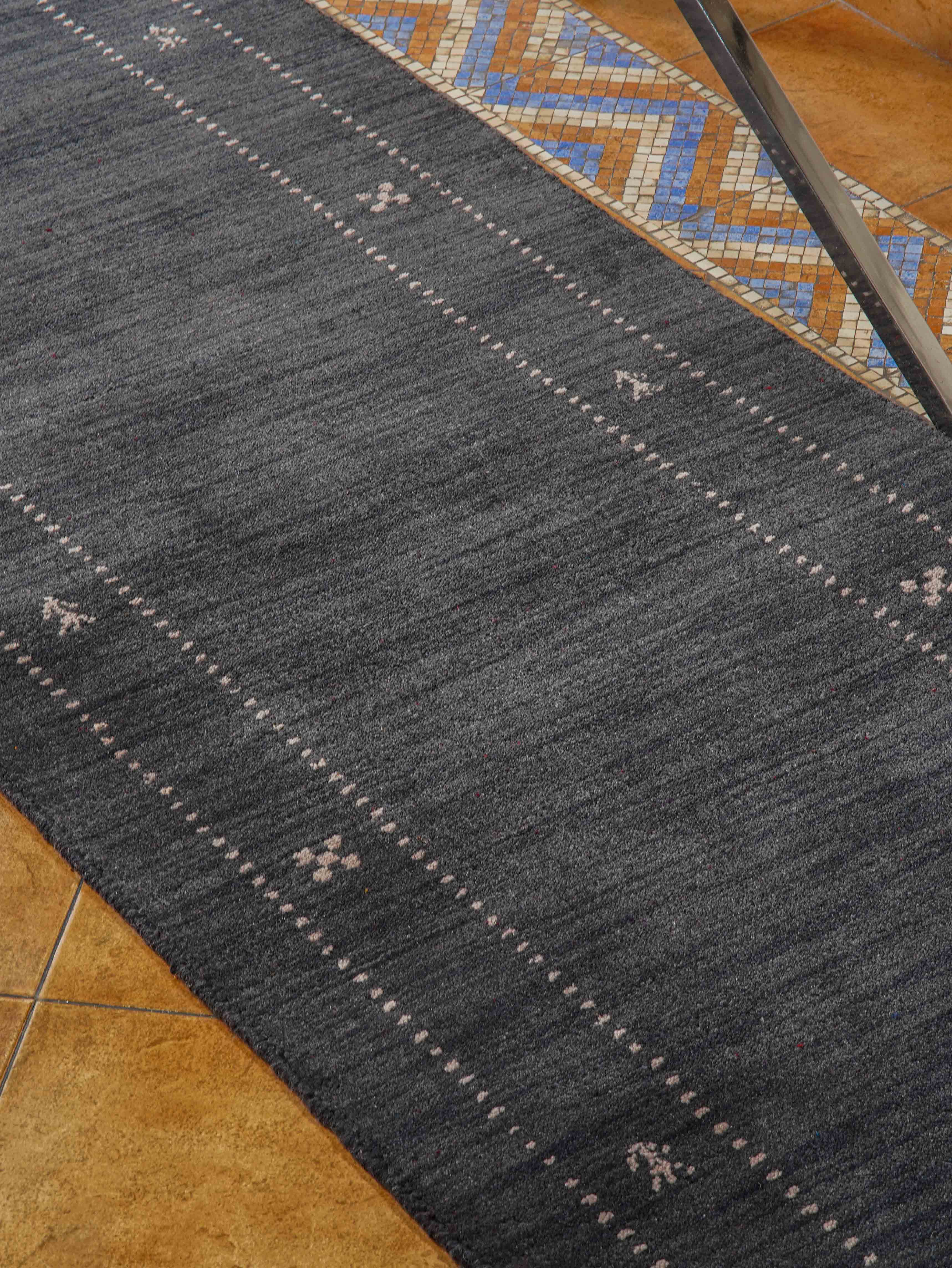 Ollie Hand Knotted Wool Rug
