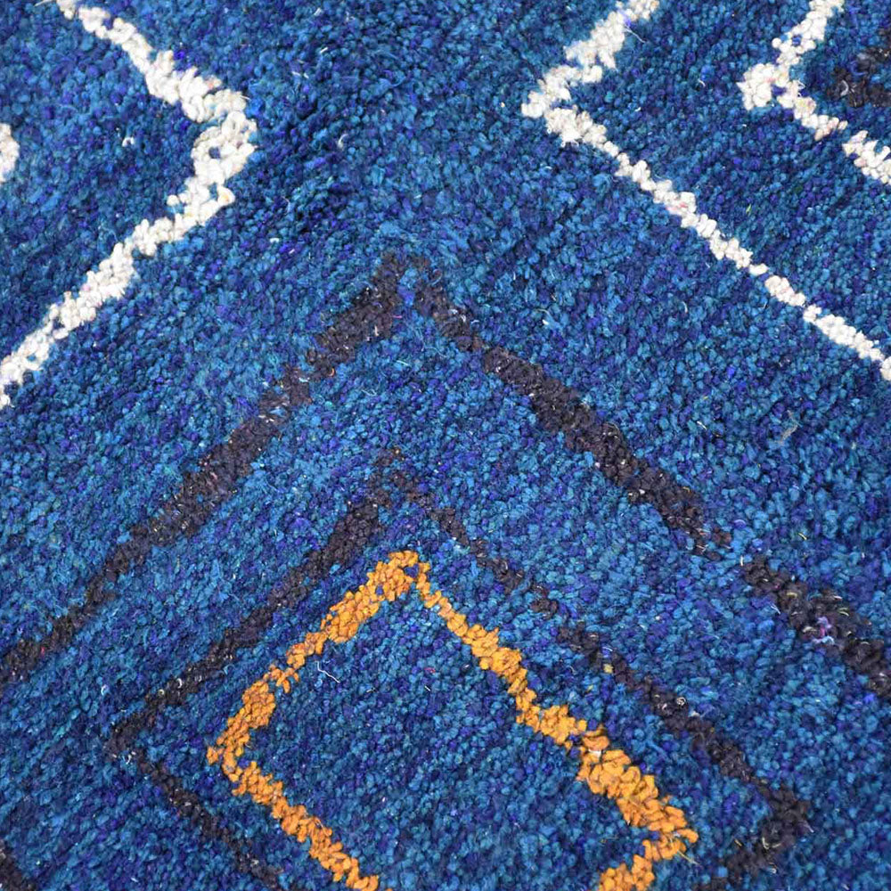 Caro Hand Knotted Loom Silk Area Rug