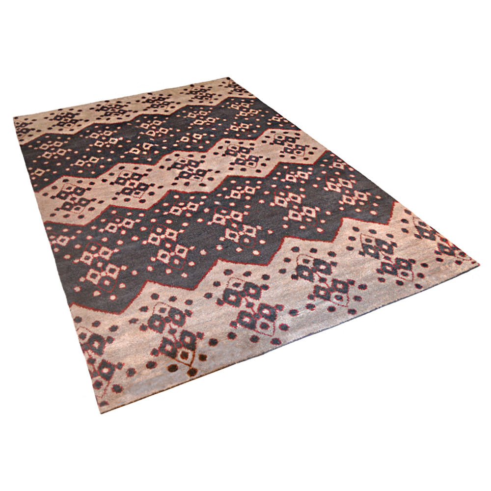 Noor Hand Knotted Loom Silk Area Rug