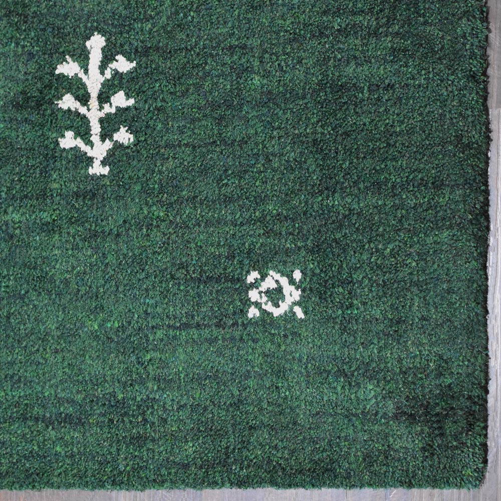 Iver Hand Knotted Silk & Wool Green Area Rug