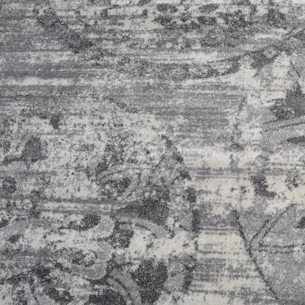 Medallion Silver Machine Woven Polypropylene Rug