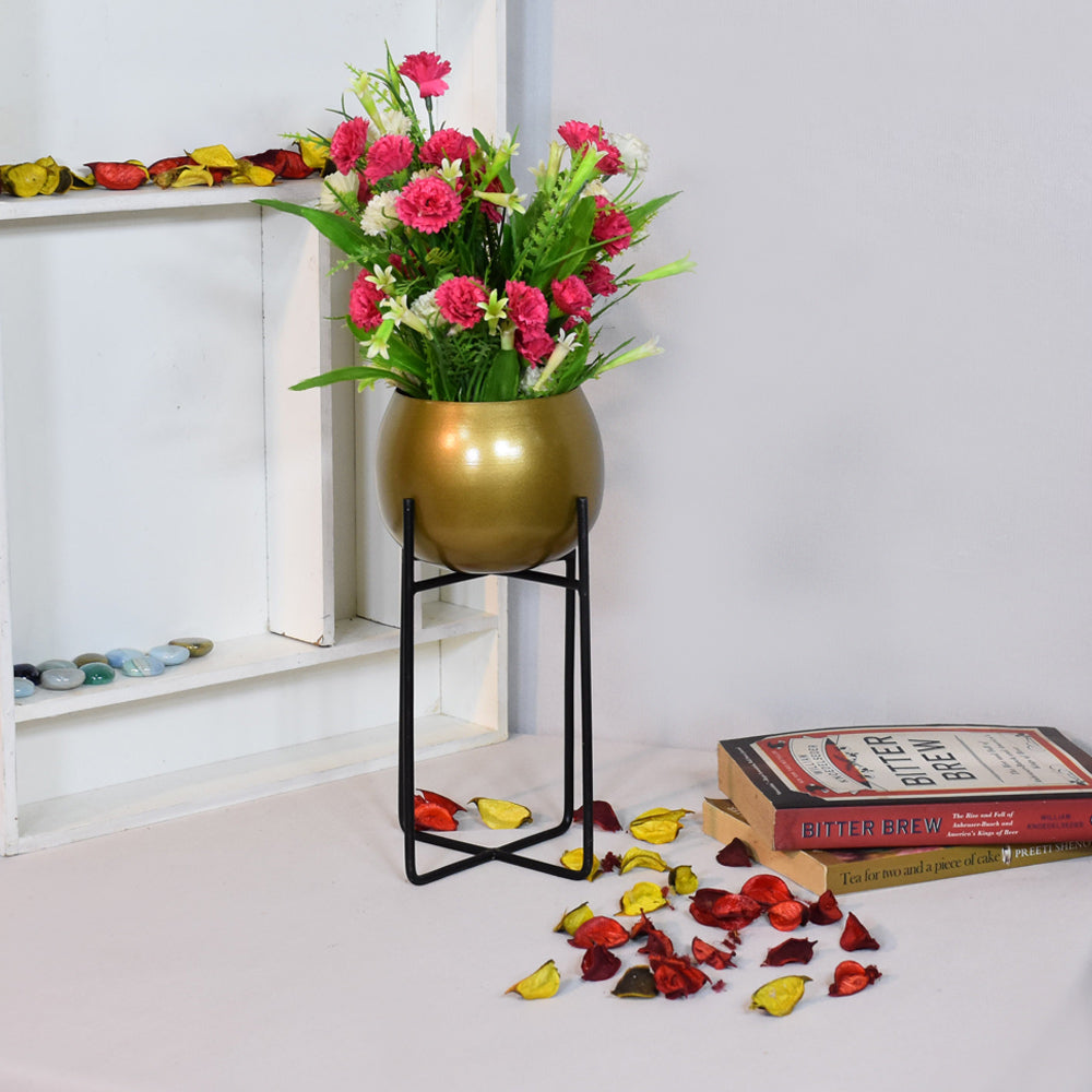 Urbane Gold Pot Planter