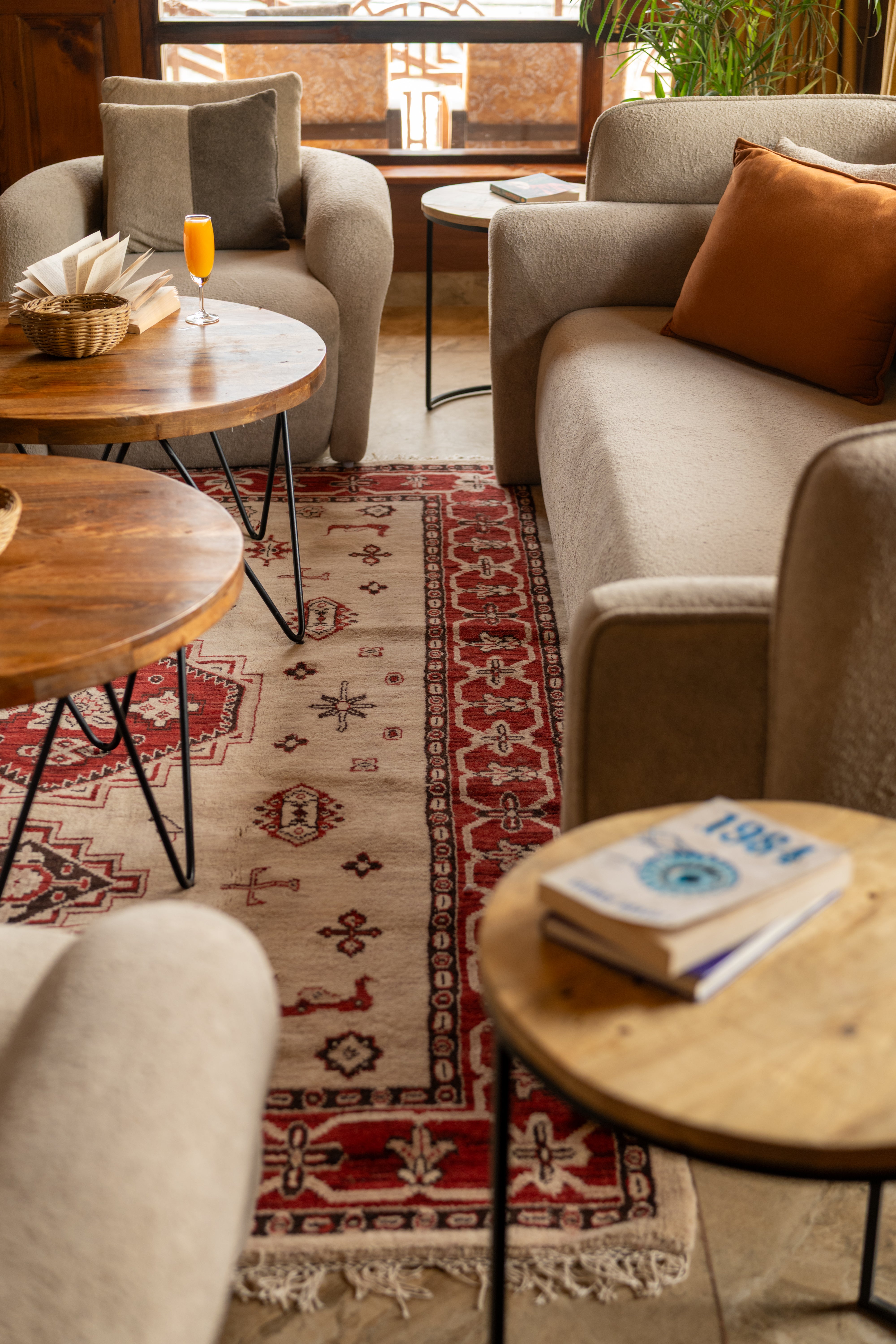 Aryavarta Hand Knotted Oriental Rug