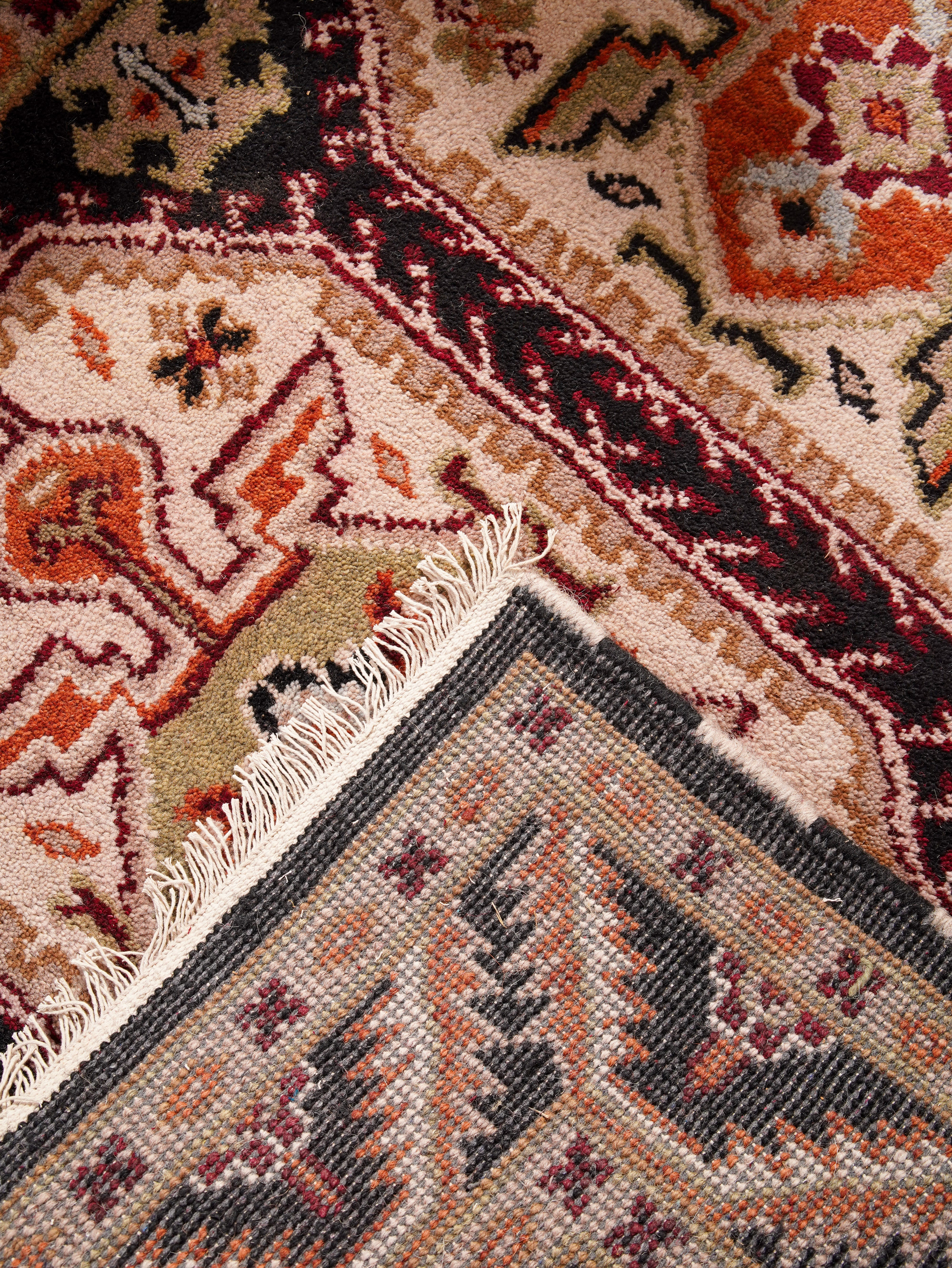 Kavi Hand Knotted Oriental Area Rug
