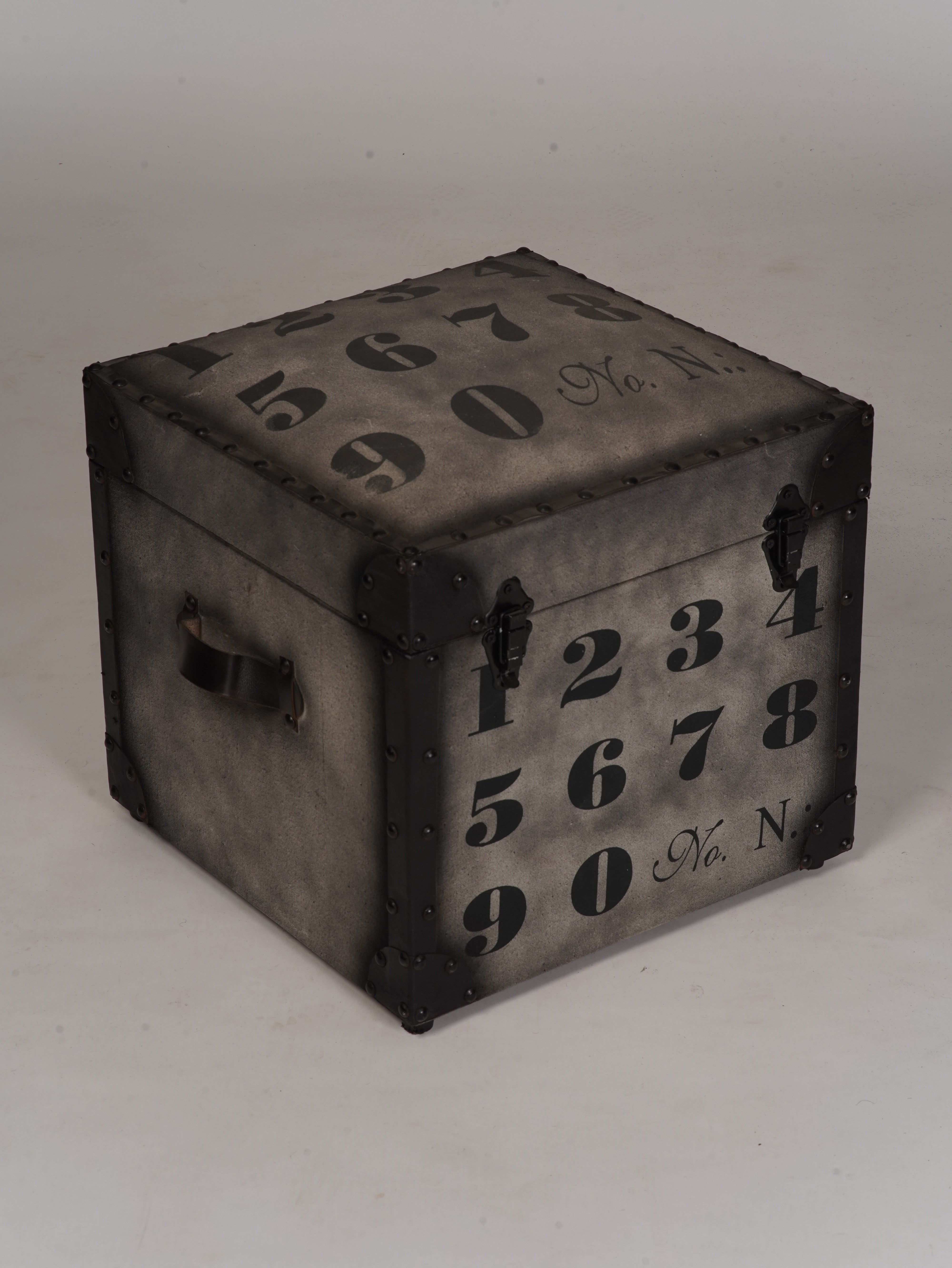 The Numerique Vault Ottoman – Vintage-Inspired Storage Trunk Seat in Wood & Canvas