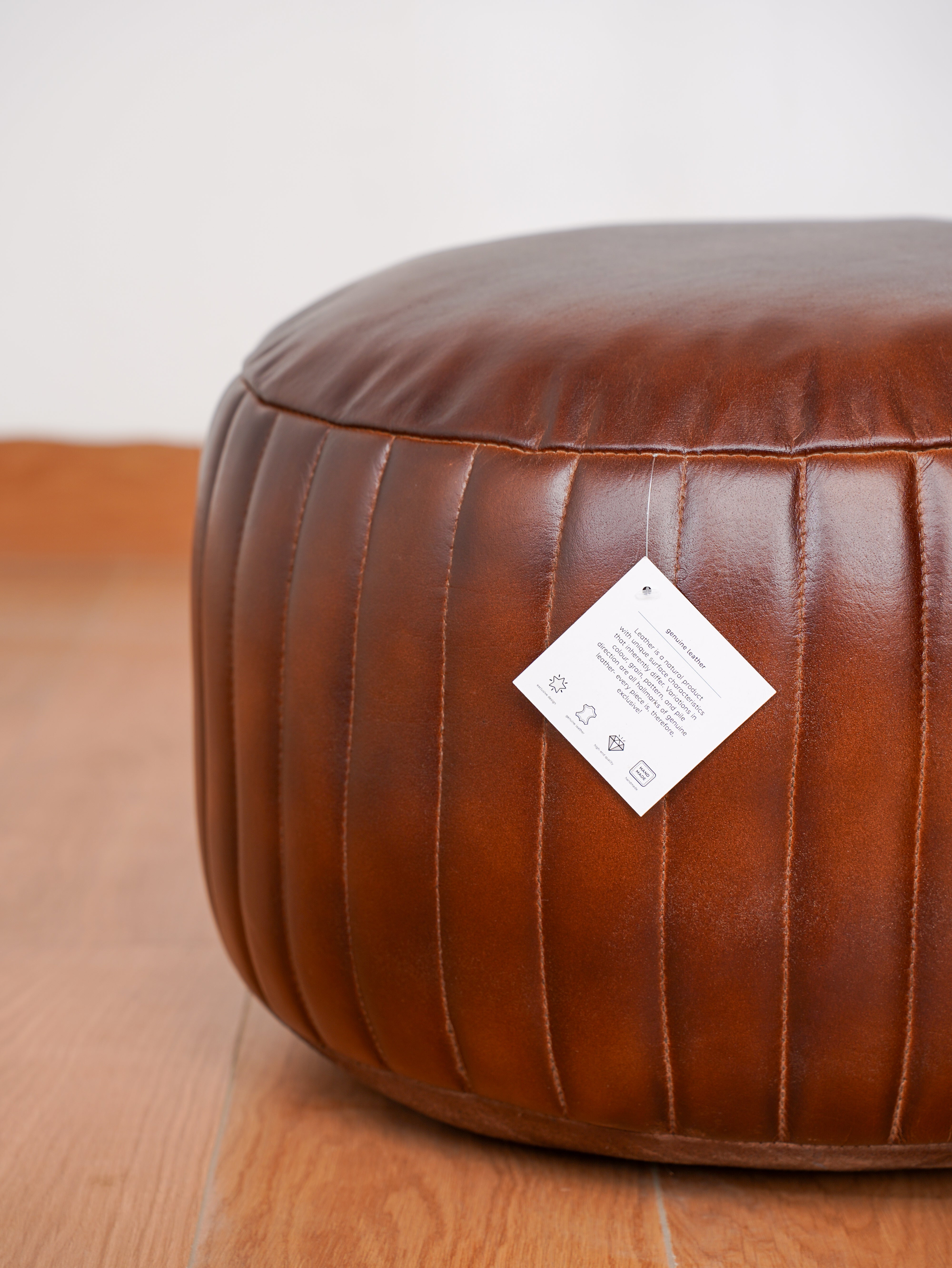 Strata Leather Round Pouf