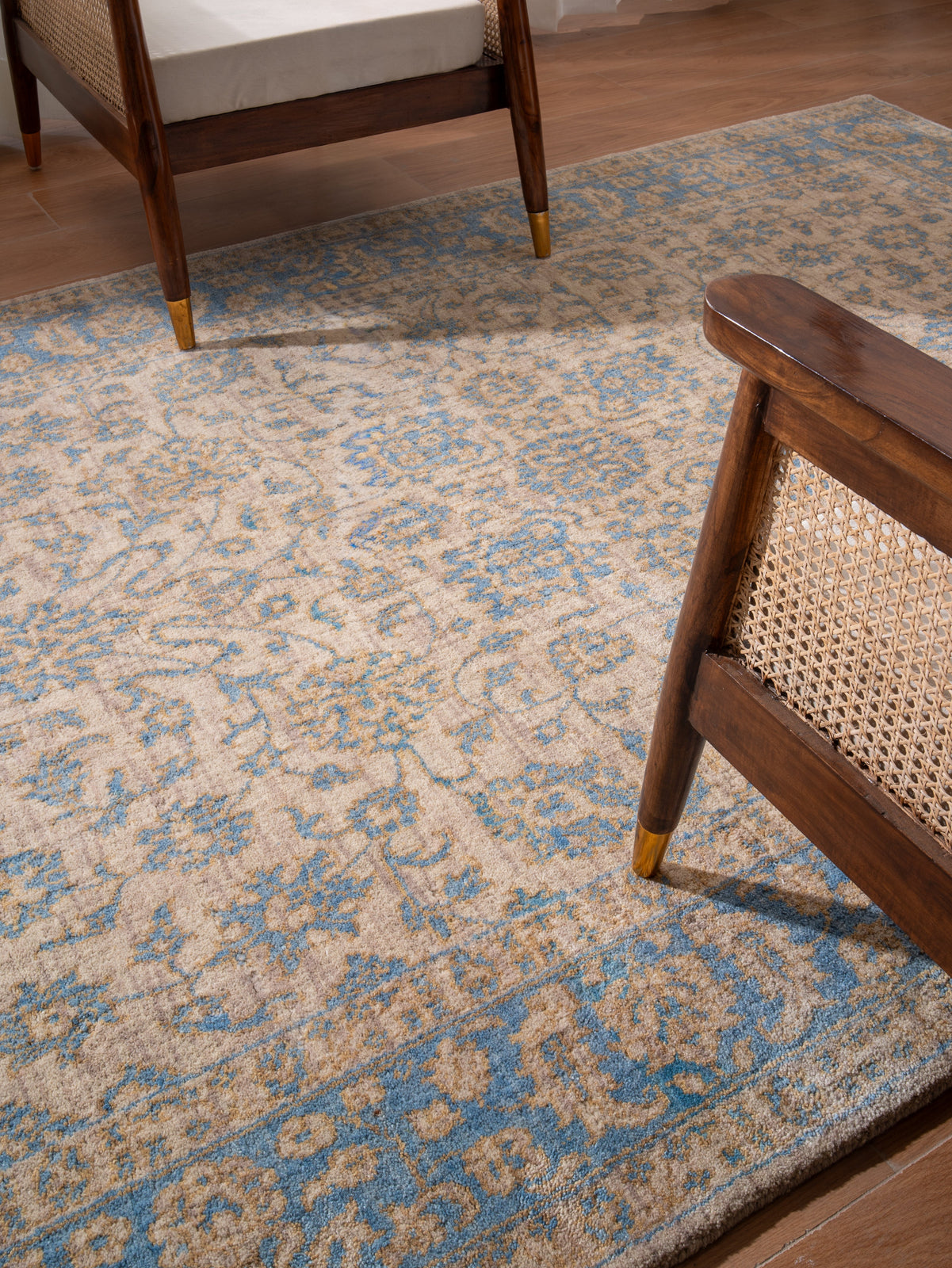 Sahara Blue Hand Knotted Wool Oriental Area Rug