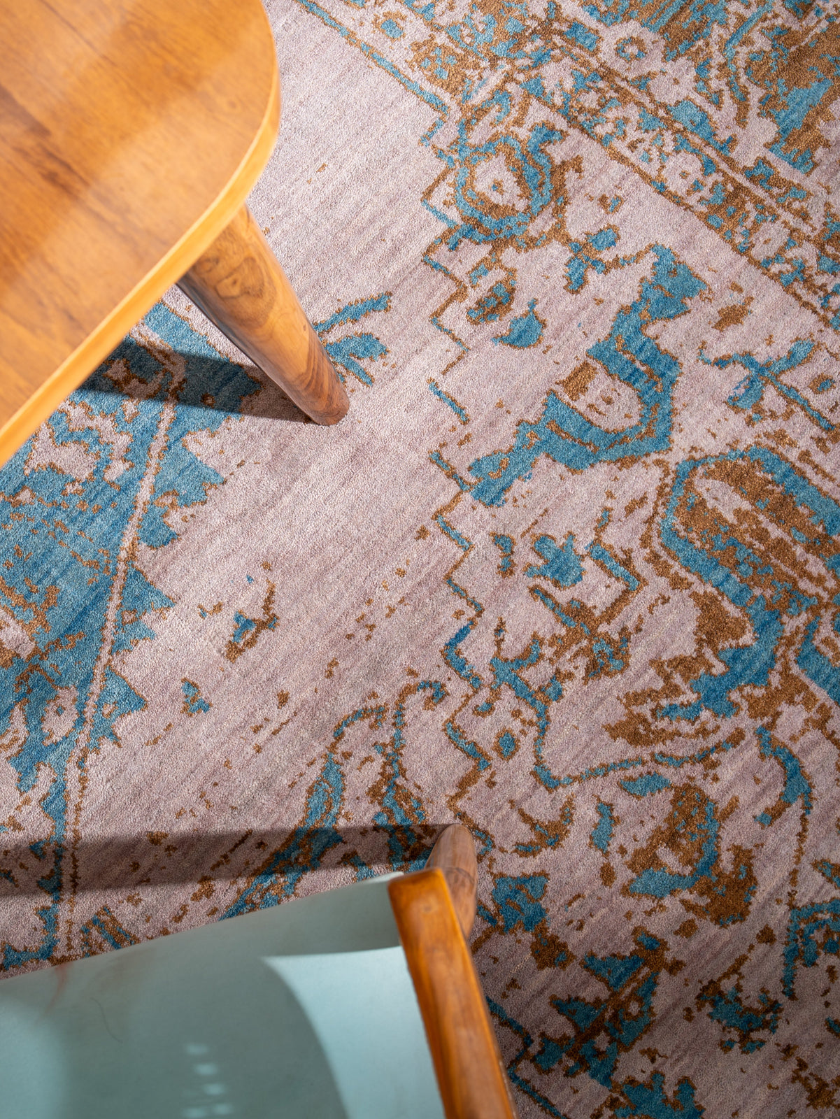 Desert Sky Hand Knotted Wool Oriental Area Rug